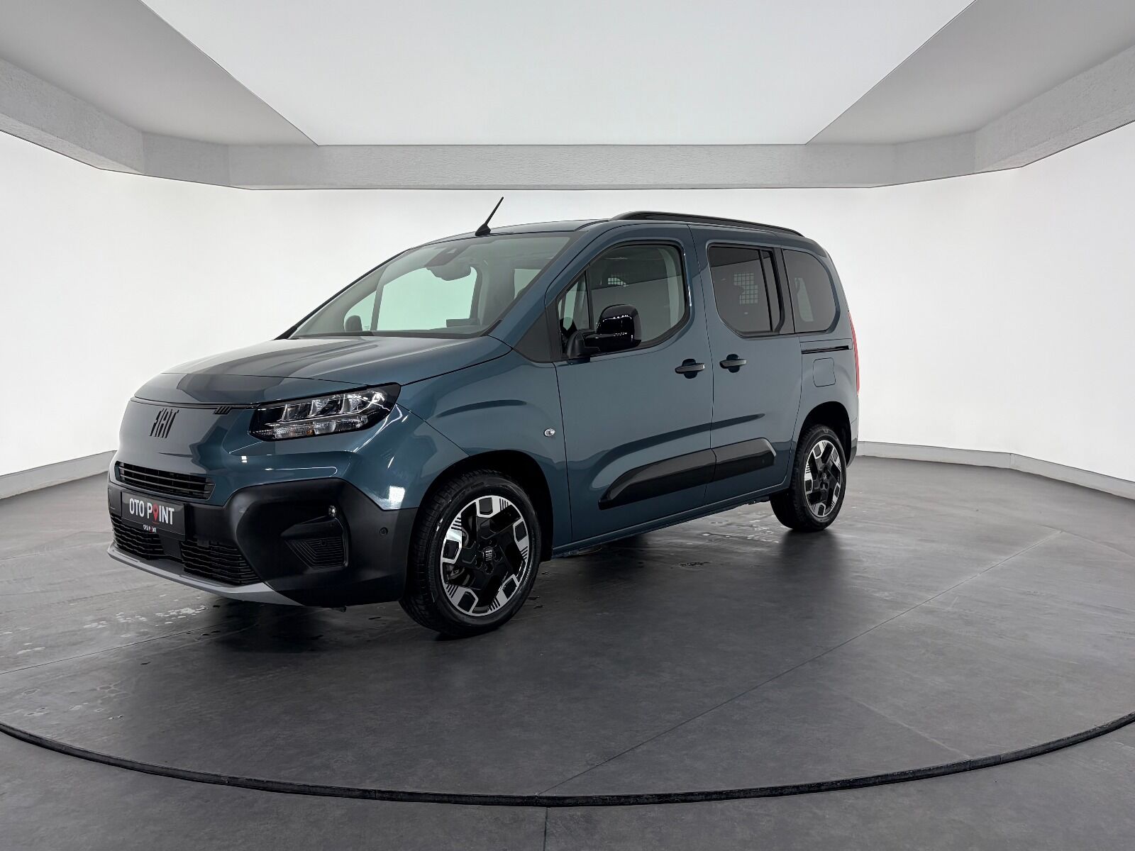 Fiat Doblo Combi 1.5 BlueHDİ Premio Plus - 2025 - Detay
