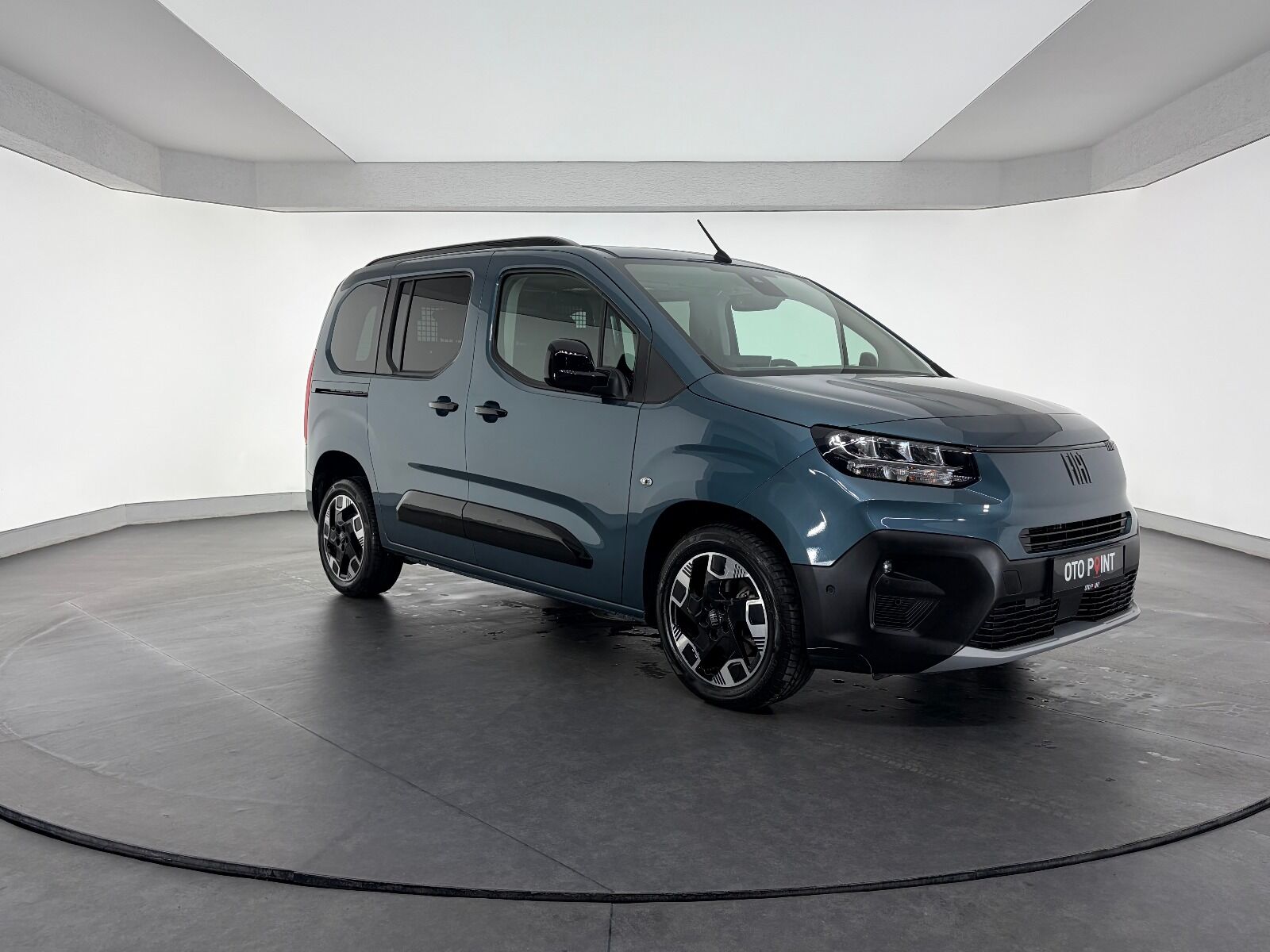 Fiat Doblo Combi 1.5 BlueHDİ Premio Plus - 2025 - Detay