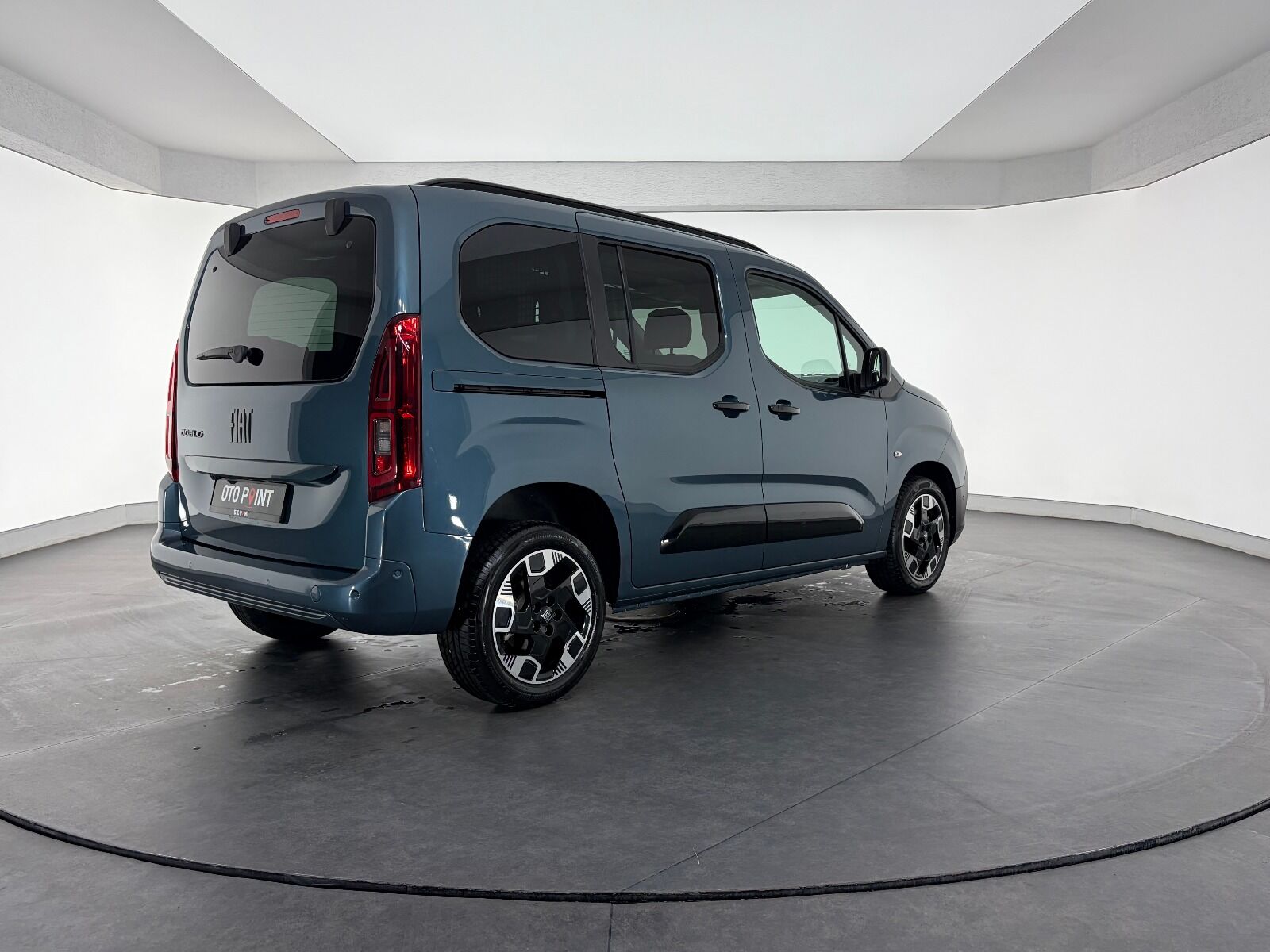 Fiat Doblo Combi 1.5 BlueHDİ Premio Plus - 2025 - Detay