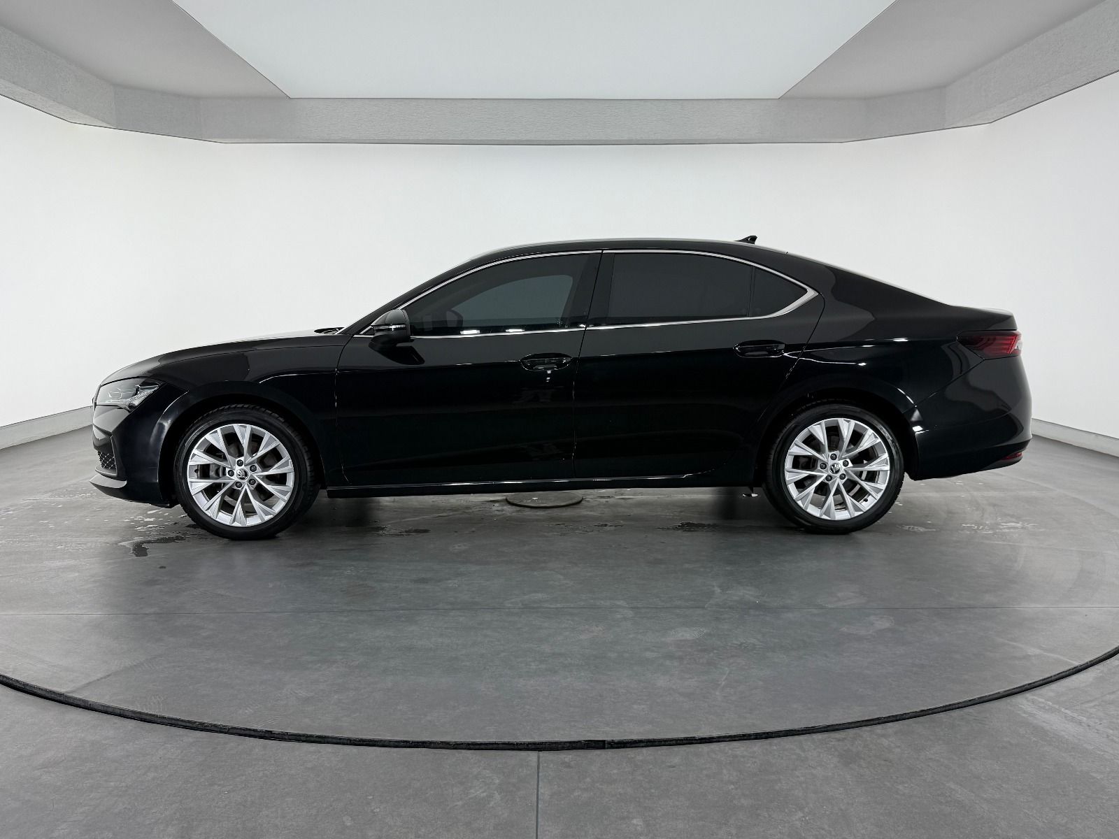 Skoda Superb 1.5 TSI Mhev Prestige DSG - 2024 - Detay