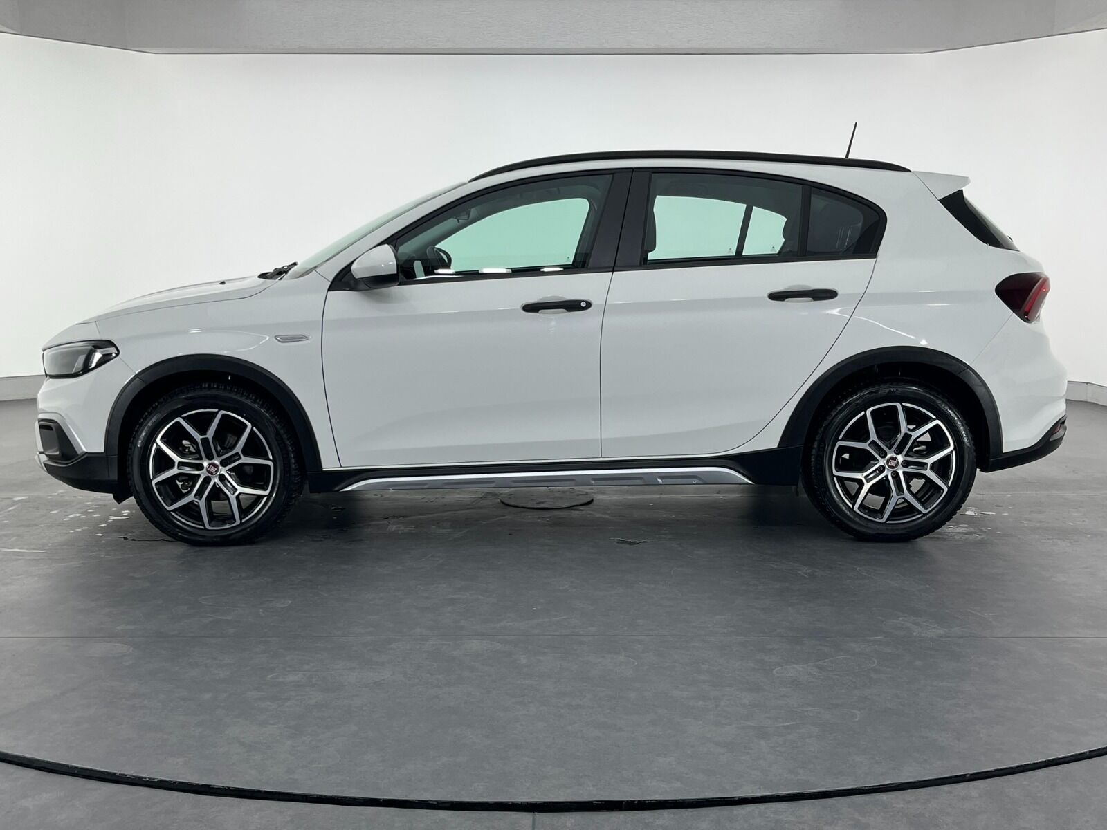 Fiat Egea Cross 1.6 MultiJet Urban GSR Traction+ DCT - 2024 - Detay