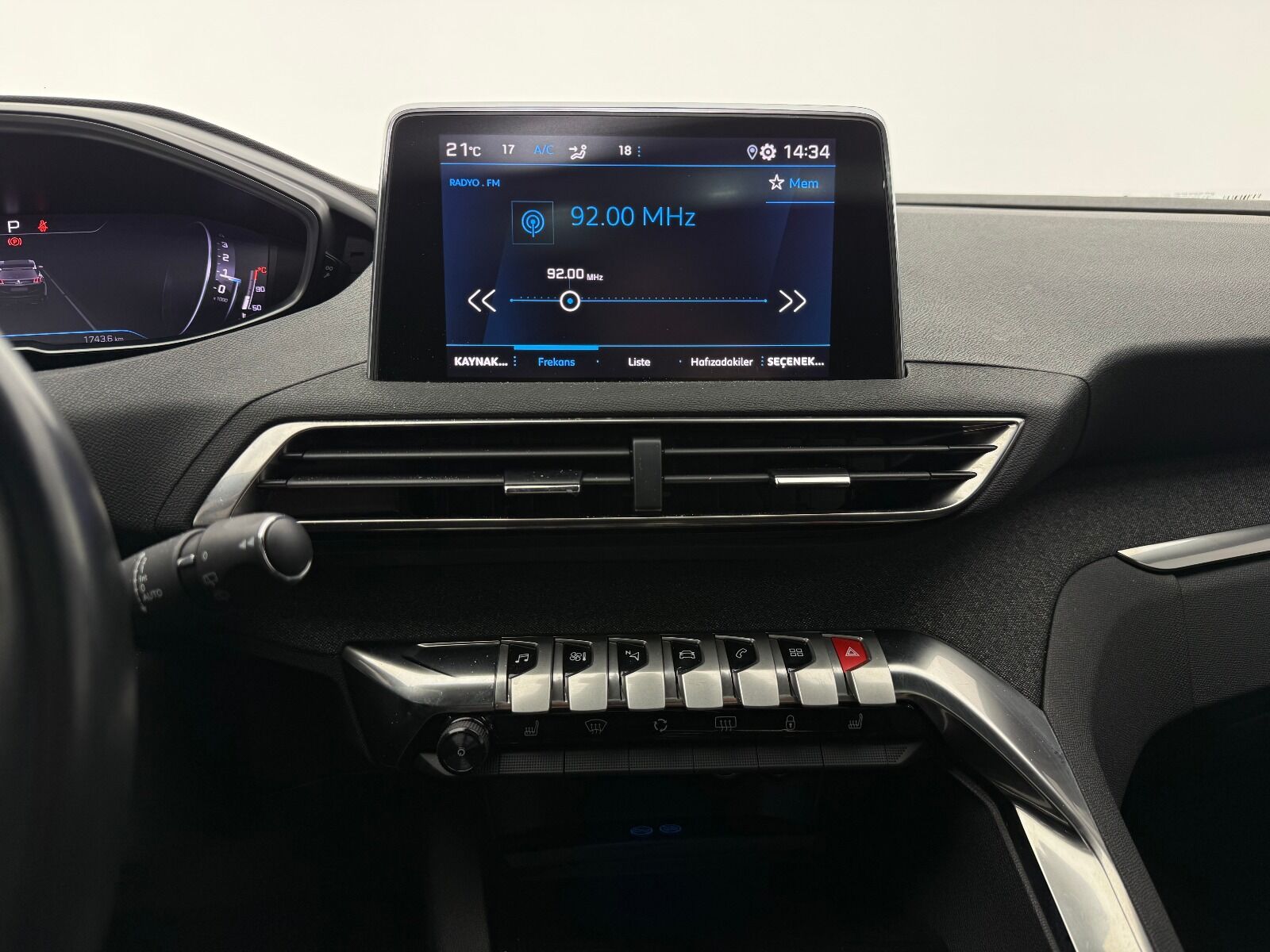 Peugeot 3008 1.5 BlueHDI Allure EAT8 - 2023 - Detay
