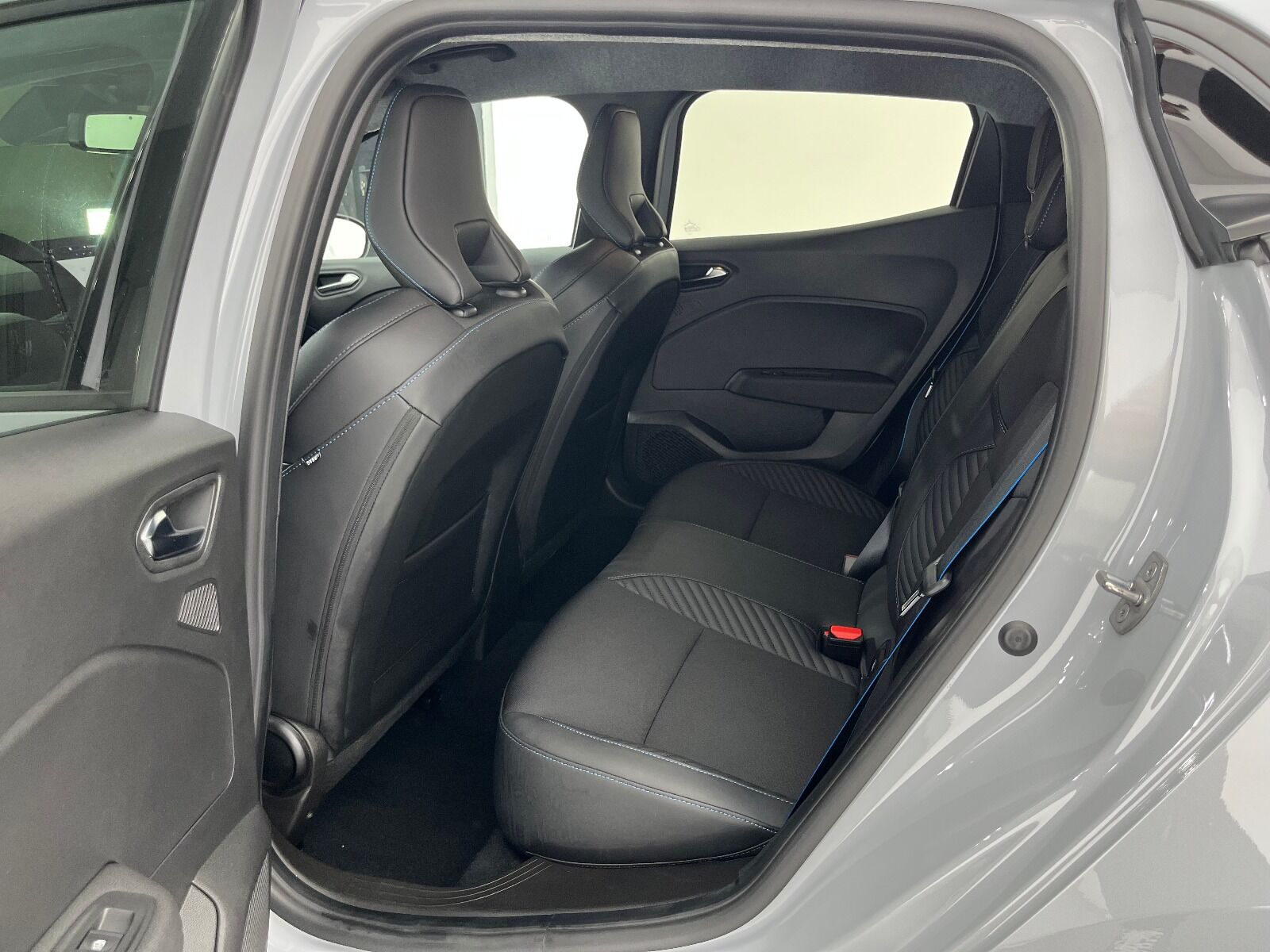 Renault Clio 1.0 TCE Techno Esprit Alpine X-Tronic - 2025 - Detay