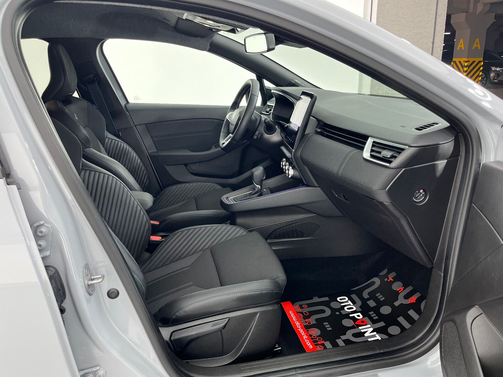 Renault Clio 1.0 TCE Techno Esprit Alpine X-Tronic - 2025 - Detay