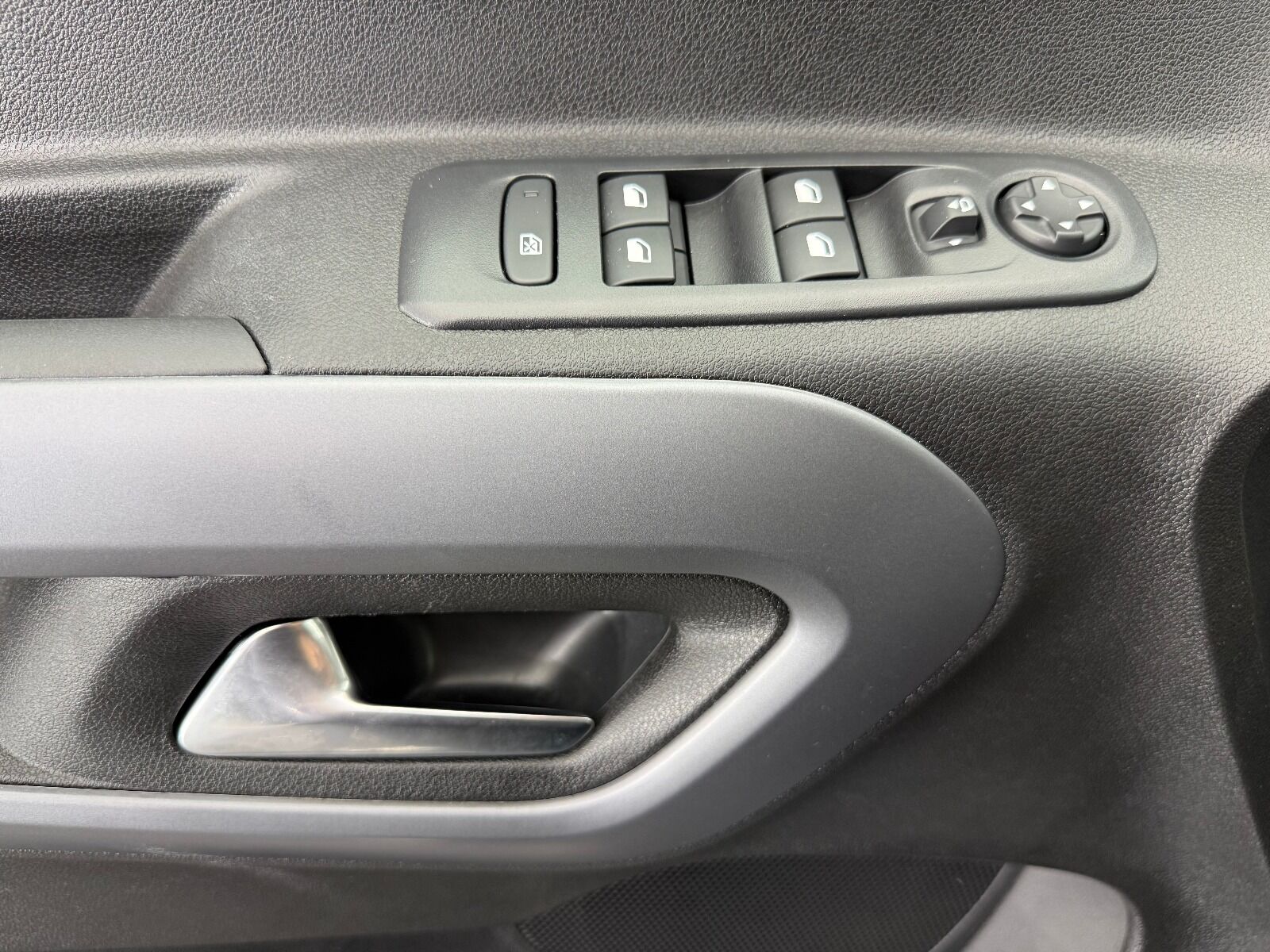 Fiat Doblo Combi 1.5 BlueHDİ Premio Plus - 2025 - Detay