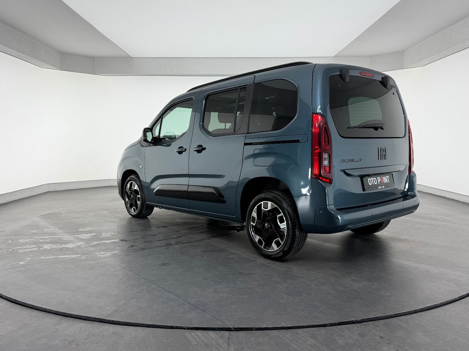 Fiat Doblo Combi 1.5 BlueHDİ Premio Plus - 2025 - Detay