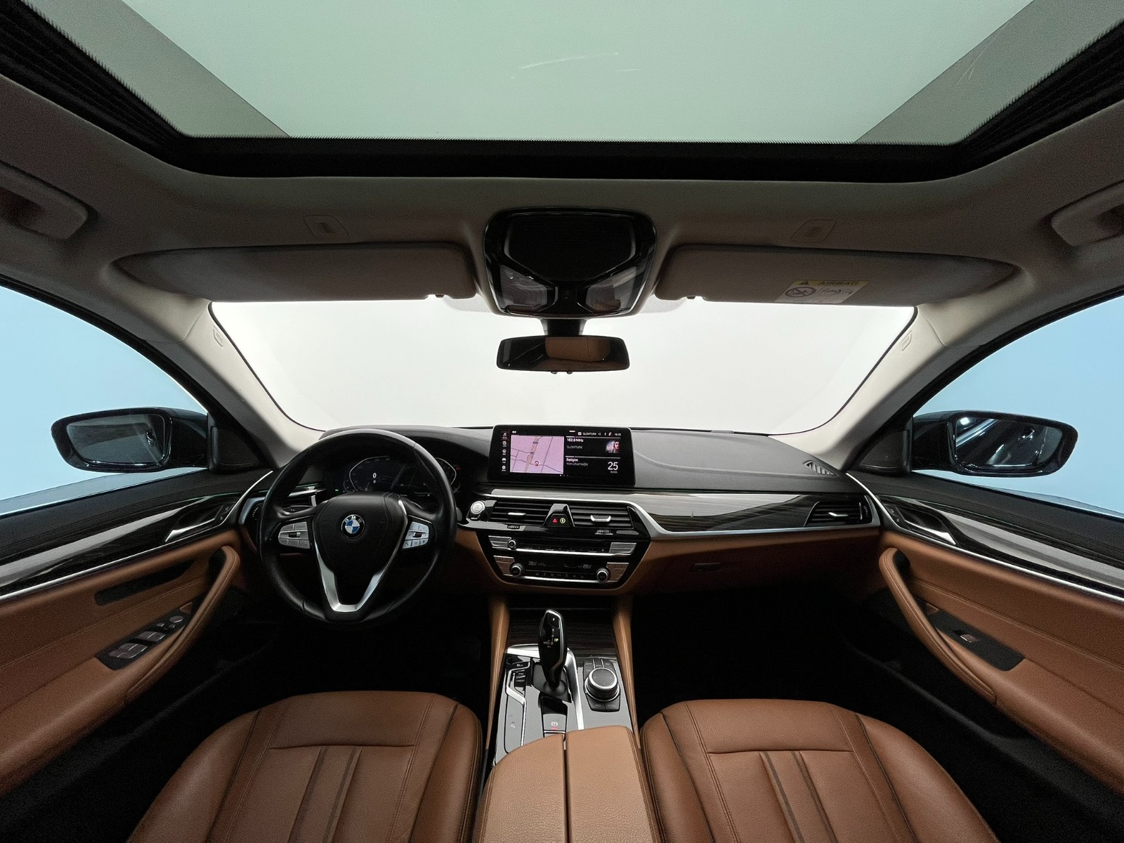 BMW 5 Serisi Sedan 520i Luxury Line Otomatik - 2022 - Detay