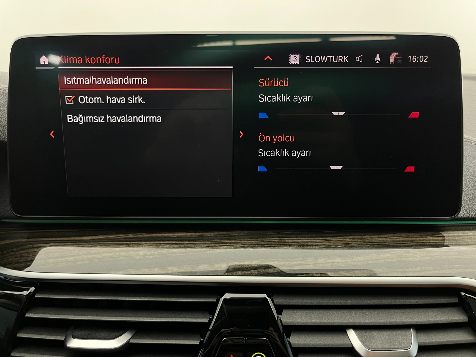 BMW 5 Serisi Sedan 520i Luxury Line Otomatik - 2022 - Detay