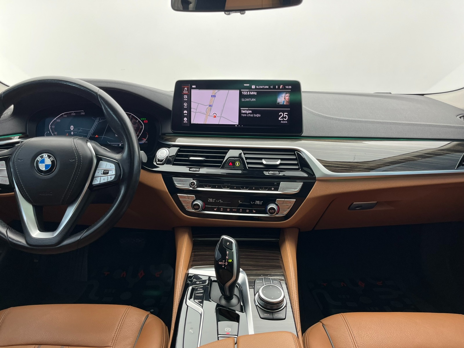 BMW 5 Serisi Sedan 520i Luxury Line Otomatik - 2022 - Detay
