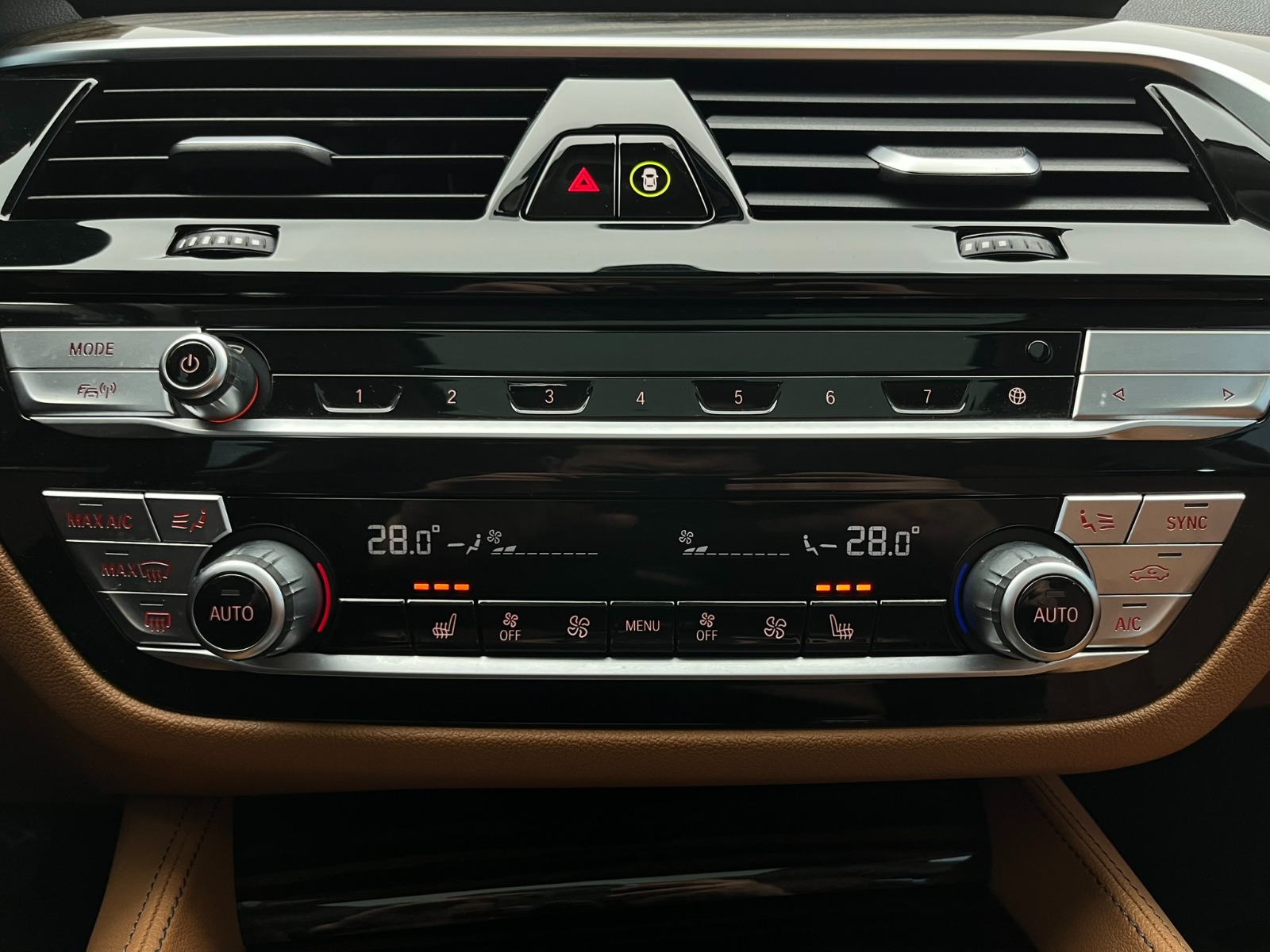 BMW 5 Serisi Sedan 520i Luxury Line Otomatik - 2022 - Detay