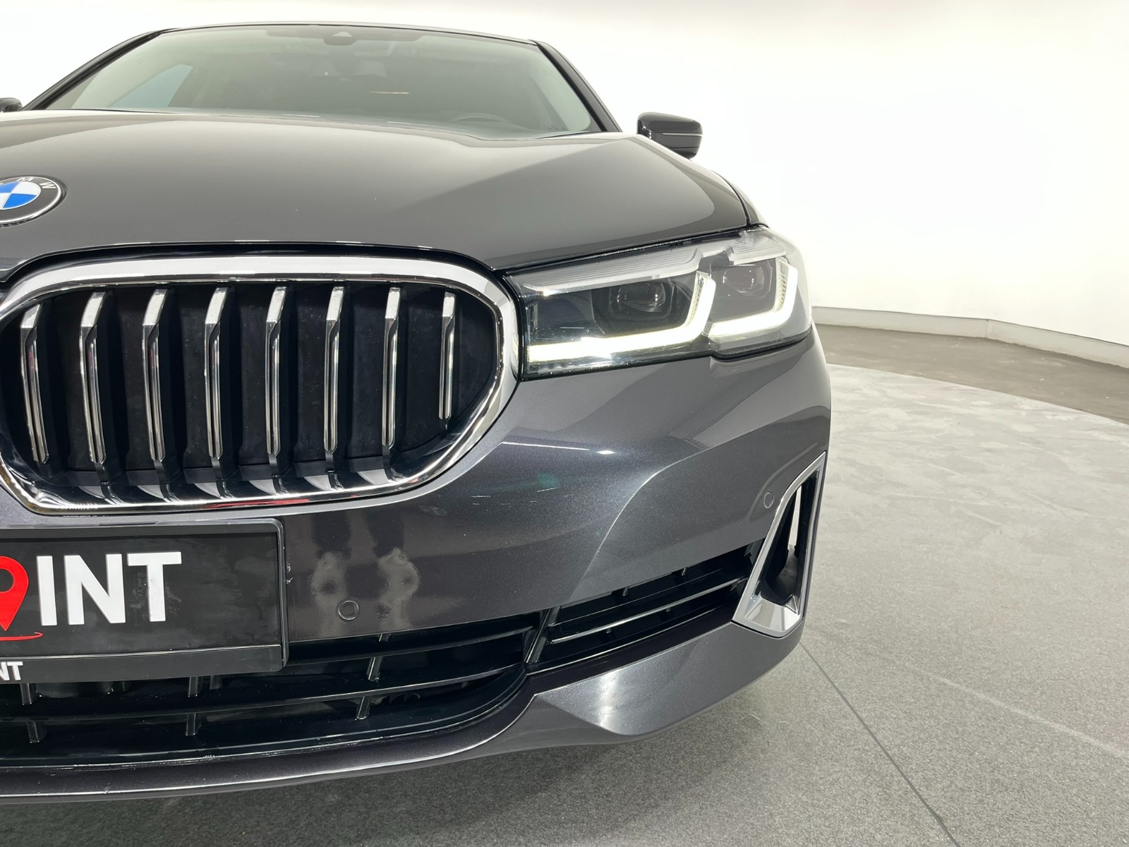 BMW 5 Serisi Sedan 520i Luxury Line Otomatik - 2022 - Detay