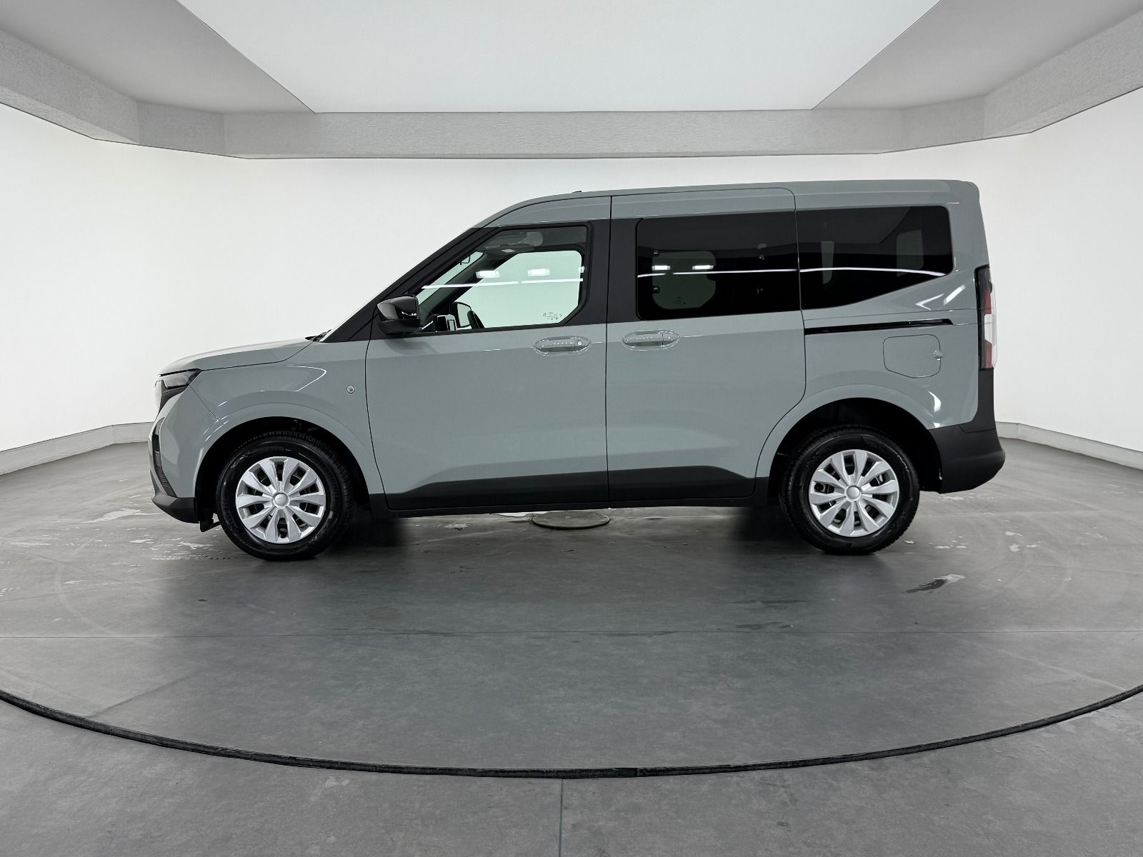 Ford Tourneo Courier 1.0 EcoBoost Deluxe - 2025 - Detay