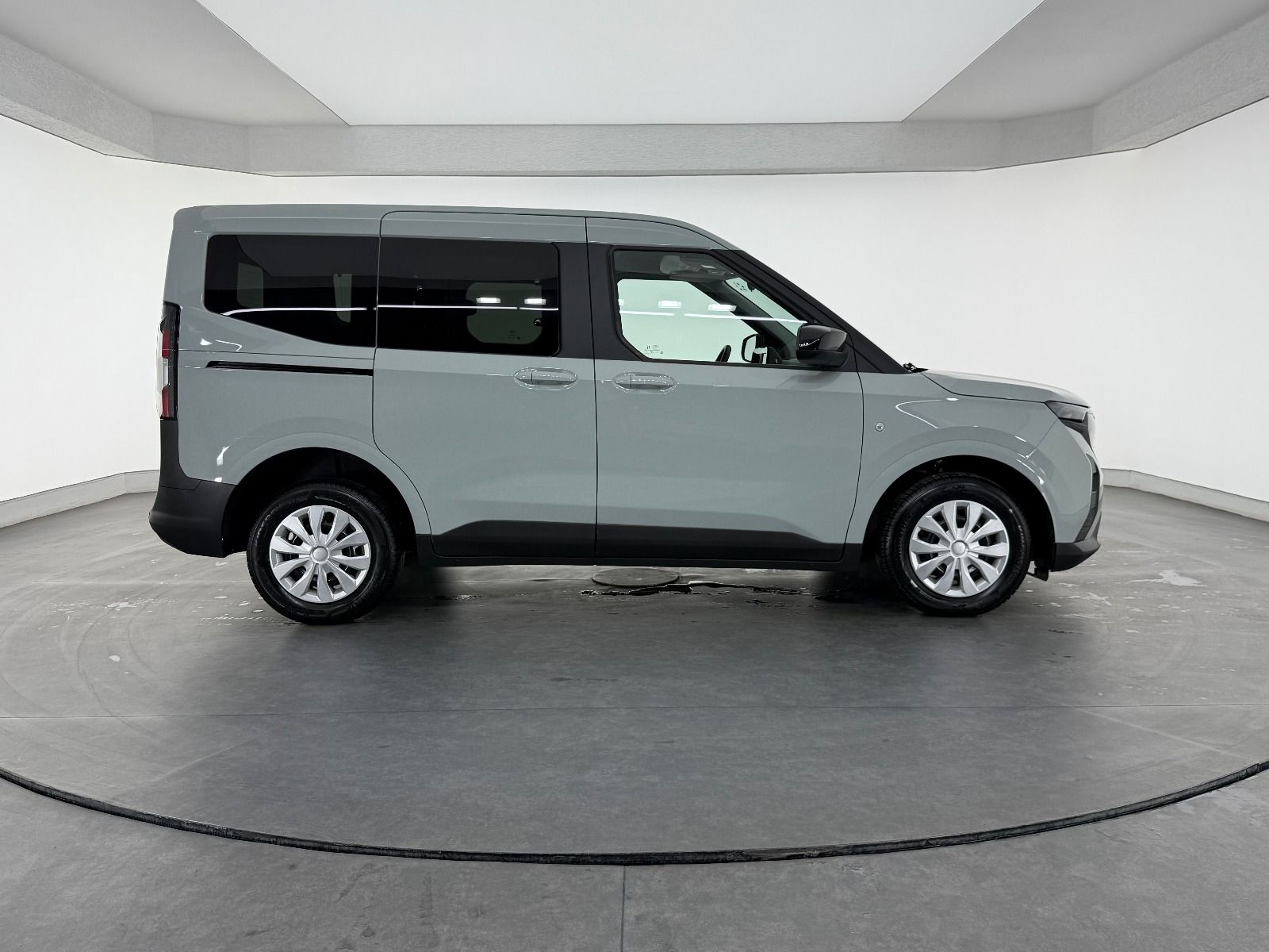 Ford Tourneo Courier 1.0 EcoBoost Deluxe - 2025 - Detay