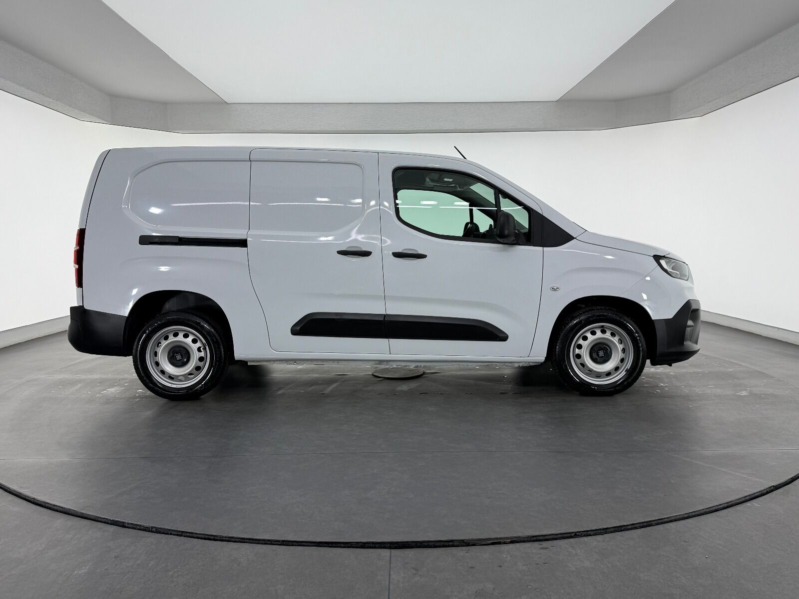 Fiat Doblo Cargo 1.5 BlueHDİ Maxi - 2025 - Detay