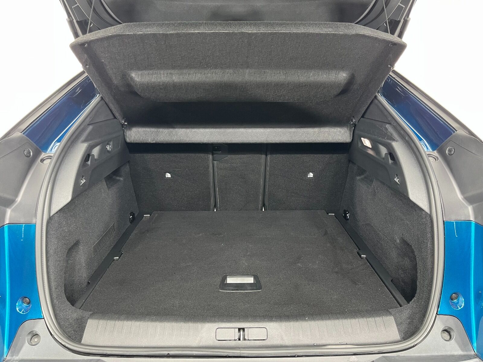 Peugeot 3008 Crossover 1.2 Hybrid Allure eDCS6 - 2025 - Detay