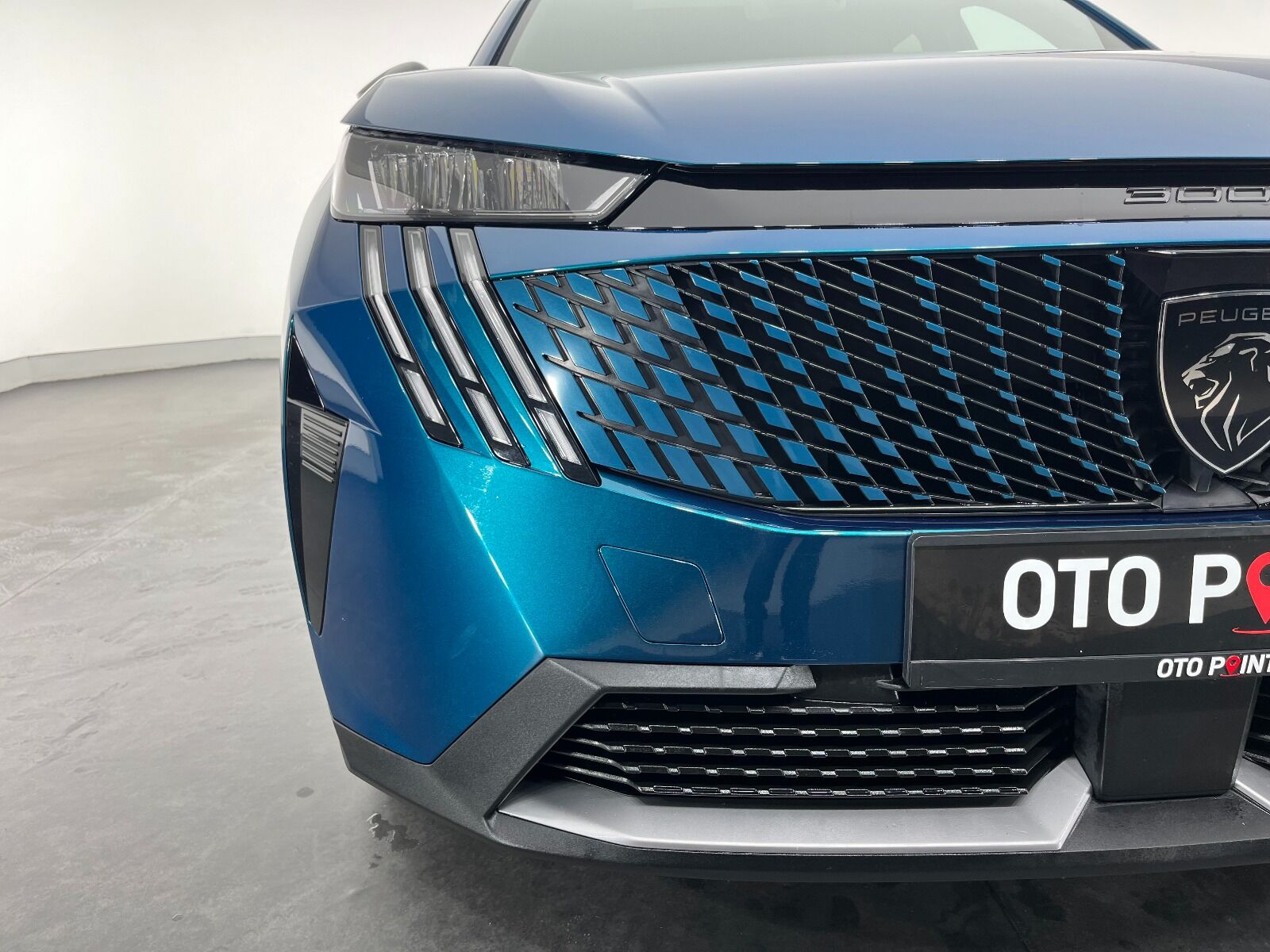 Peugeot 3008 Crossover 1.2 Hybrid Allure eDCS6 - 2025 - Detay