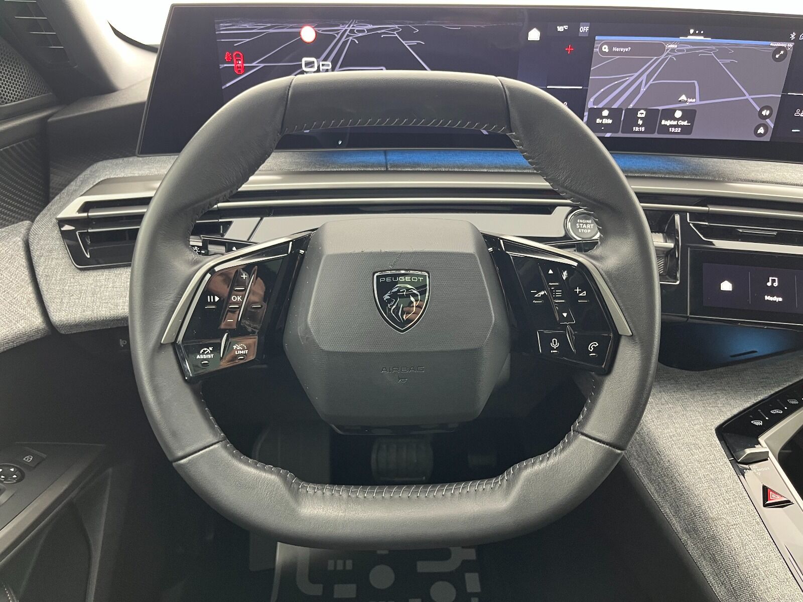 Peugeot 3008 Crossover 1.2 Hybrid Allure eDCS6 - 2025 - Detay