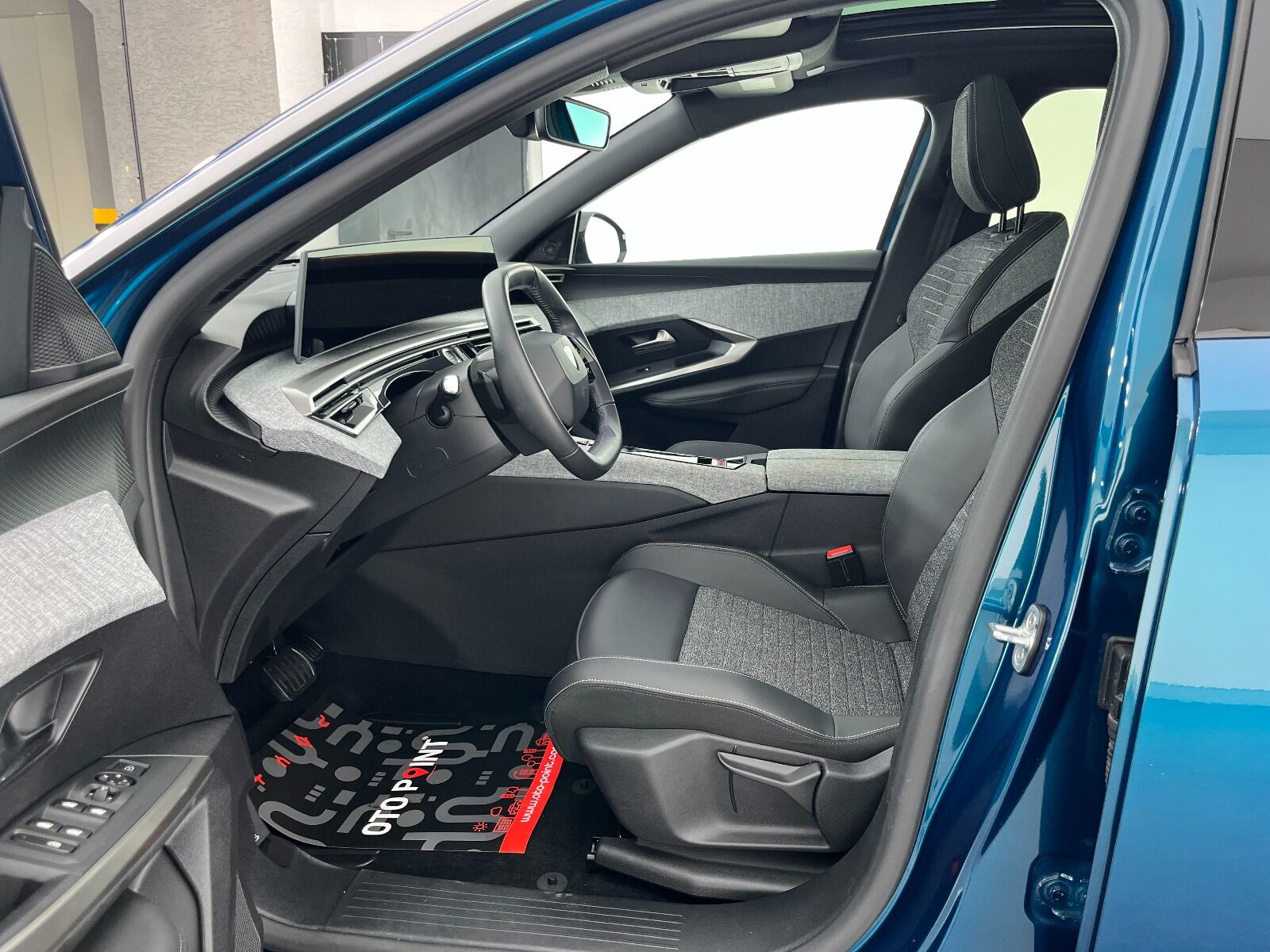 Peugeot 3008 Crossover 1.2 Hybrid Allure eDCS6 - 2025 - Detay