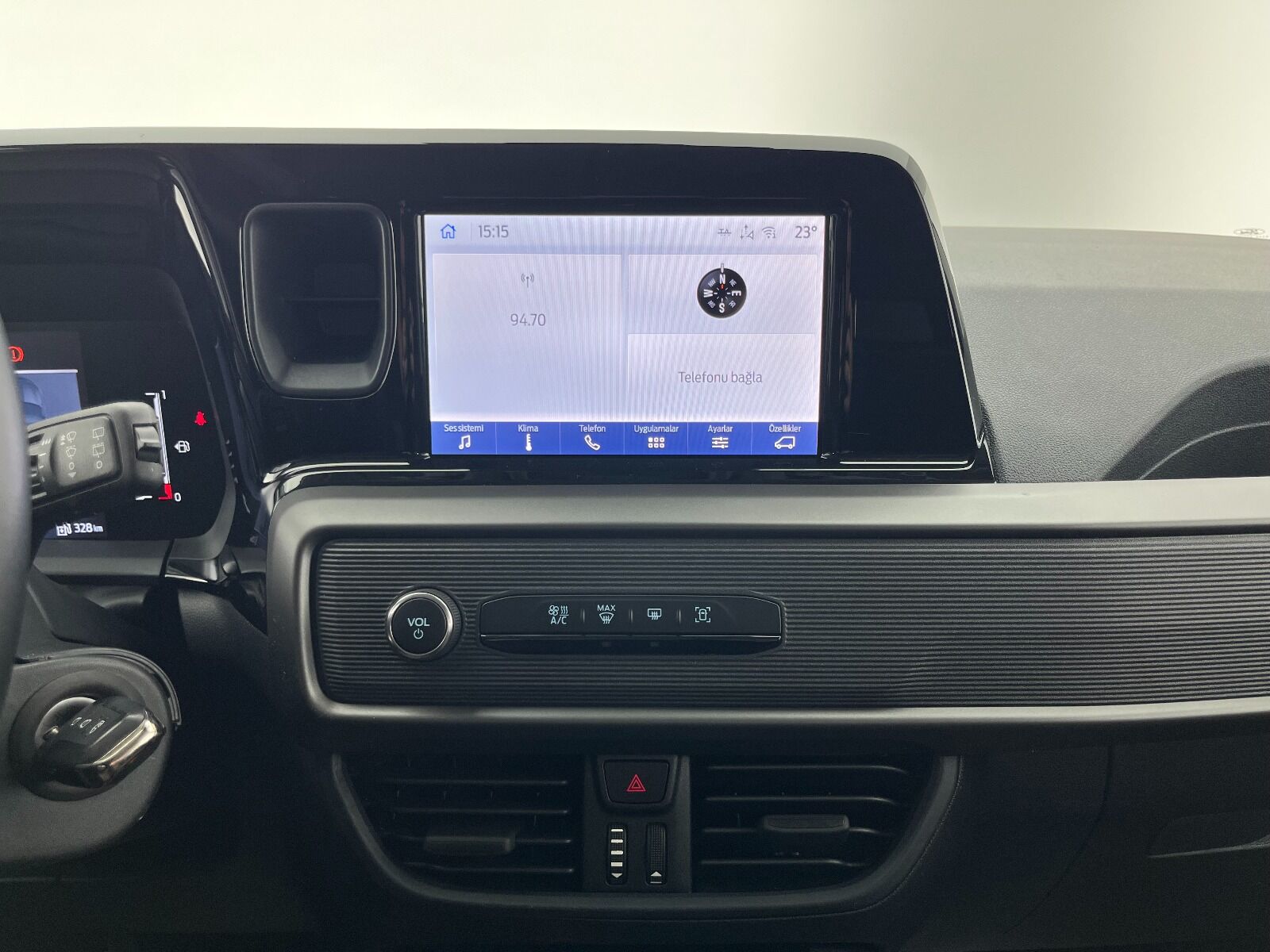 Ford Tourneo Courier 1.5L EcoBlue Deluxe - 2024 - Detay