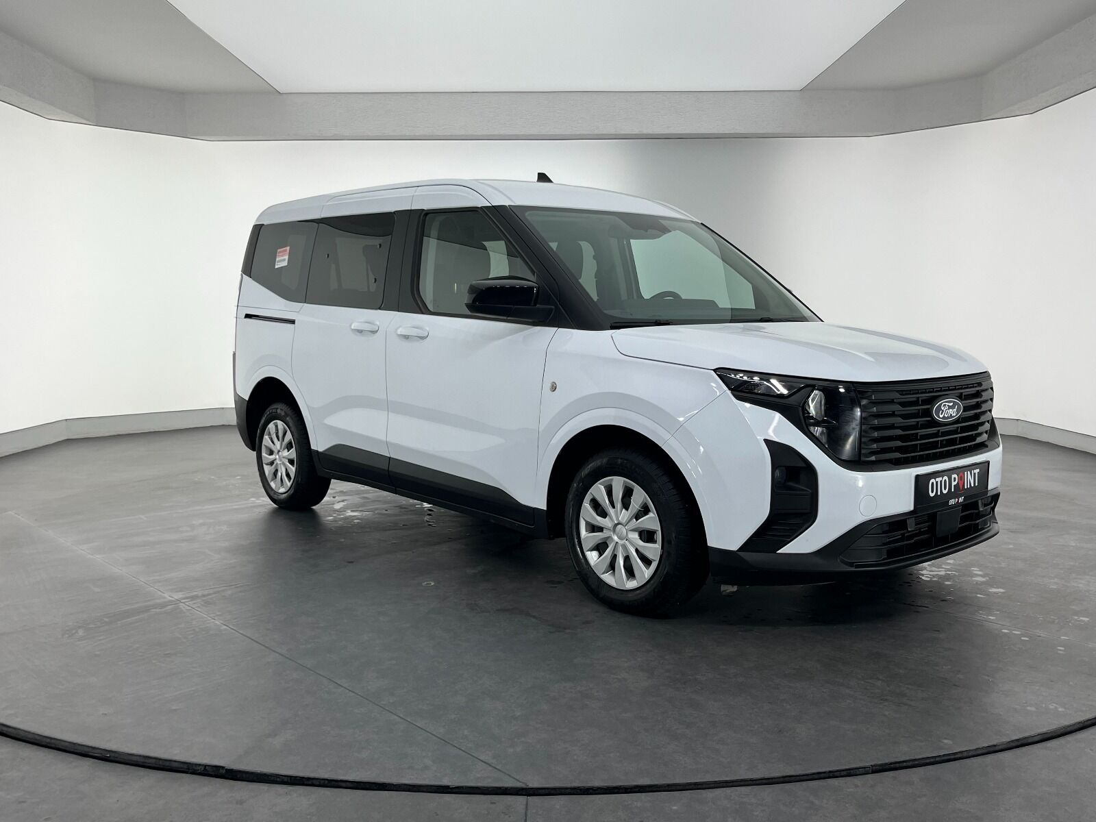Ford Tourneo Courier 1.5L EcoBlue Deluxe - 2024 - Detay