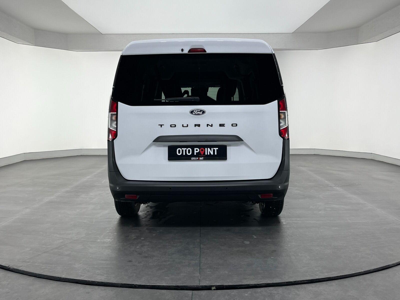 Ford Tourneo Courier 1.5L EcoBlue Deluxe - 2024 - Detay