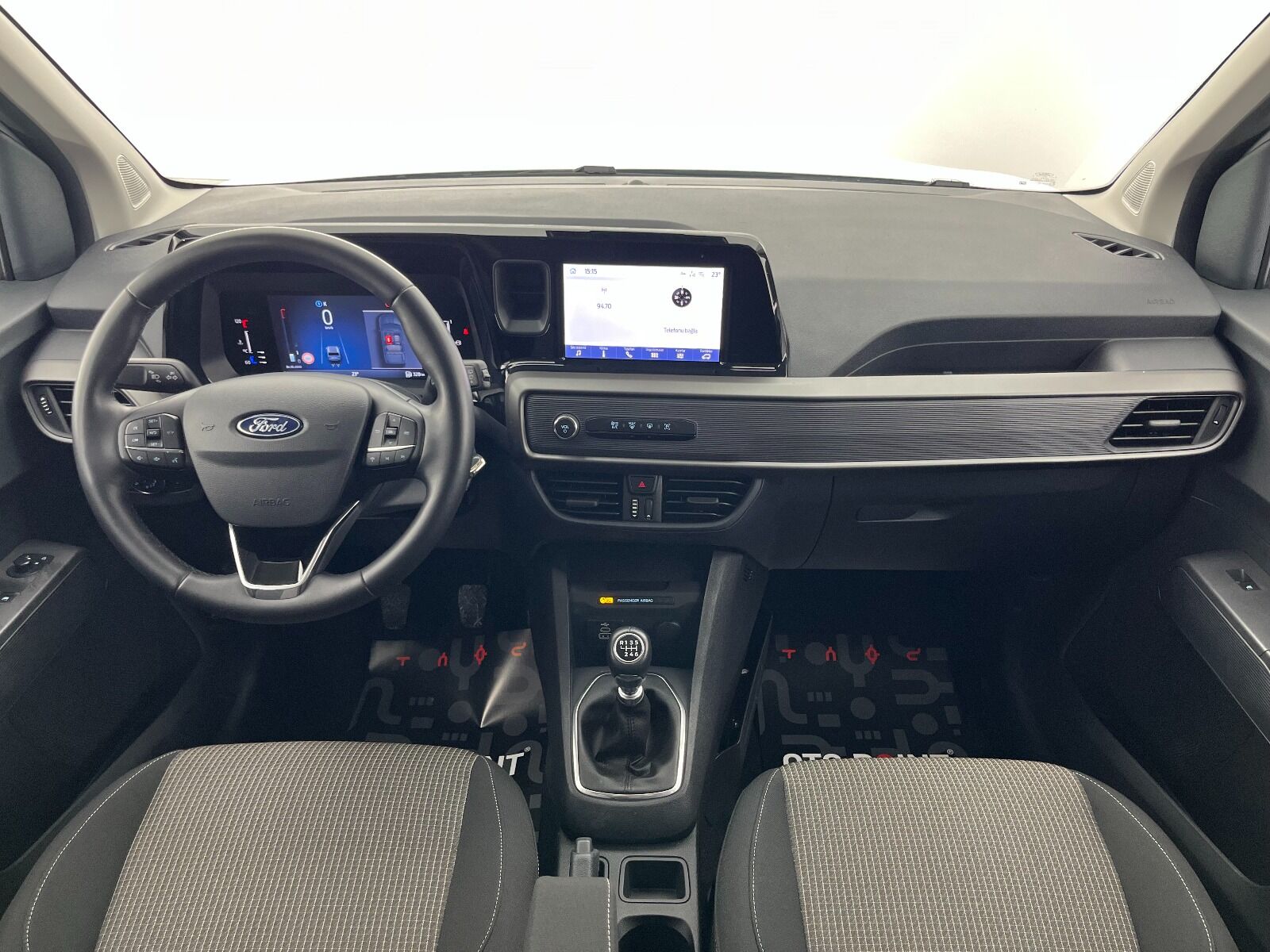 Ford Tourneo Courier 1.5L EcoBlue Deluxe - 2024 - Detay