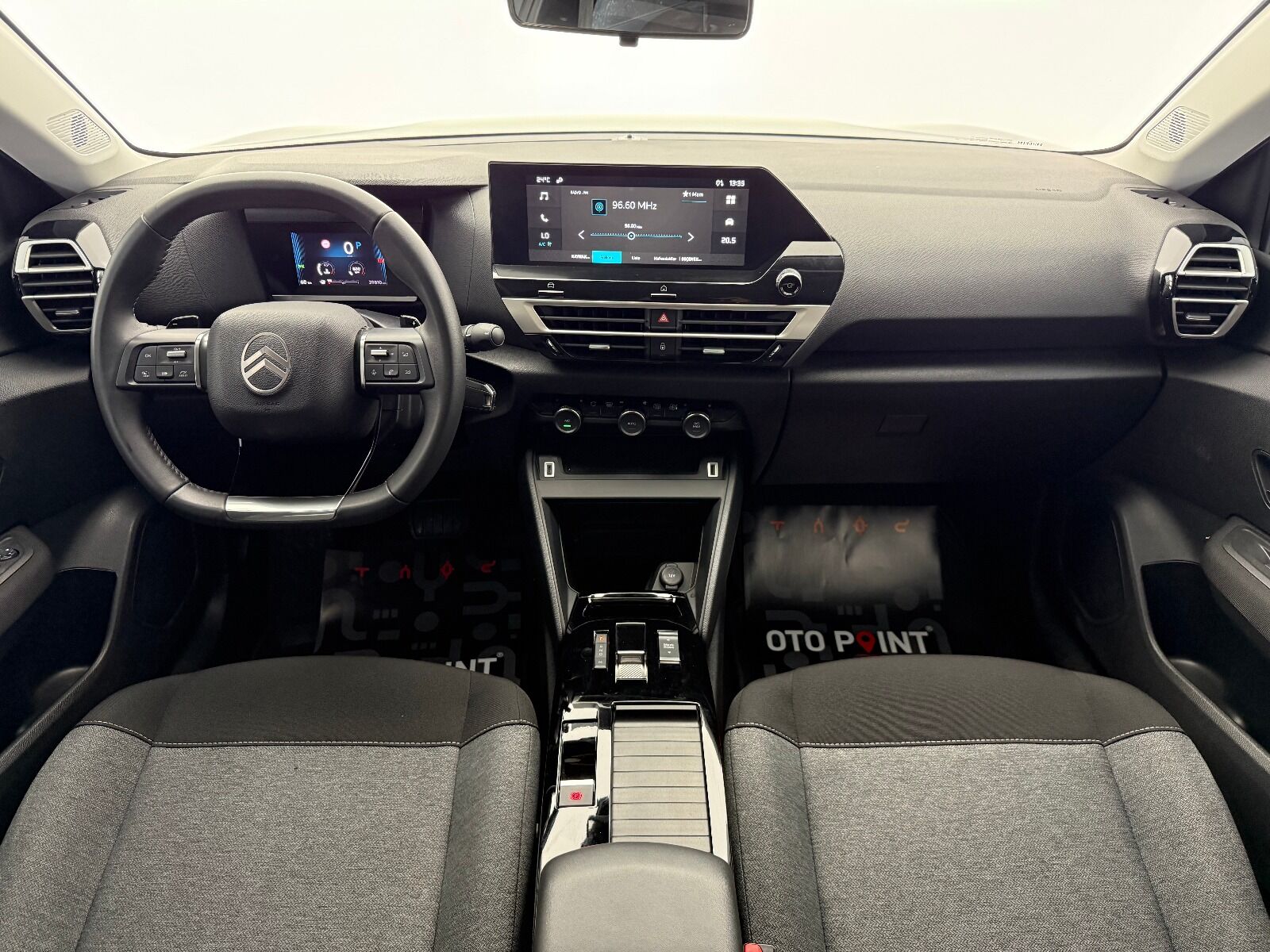 Citroen C4 X 1.2 Puretech You EAT8 - 2025 - Detay