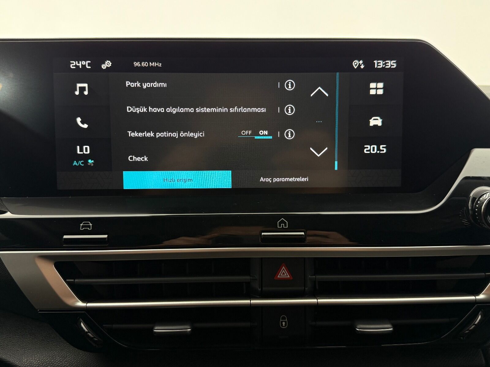 Citroen C4 X 1.2 Puretech You EAT8 - 2025 - Detay
