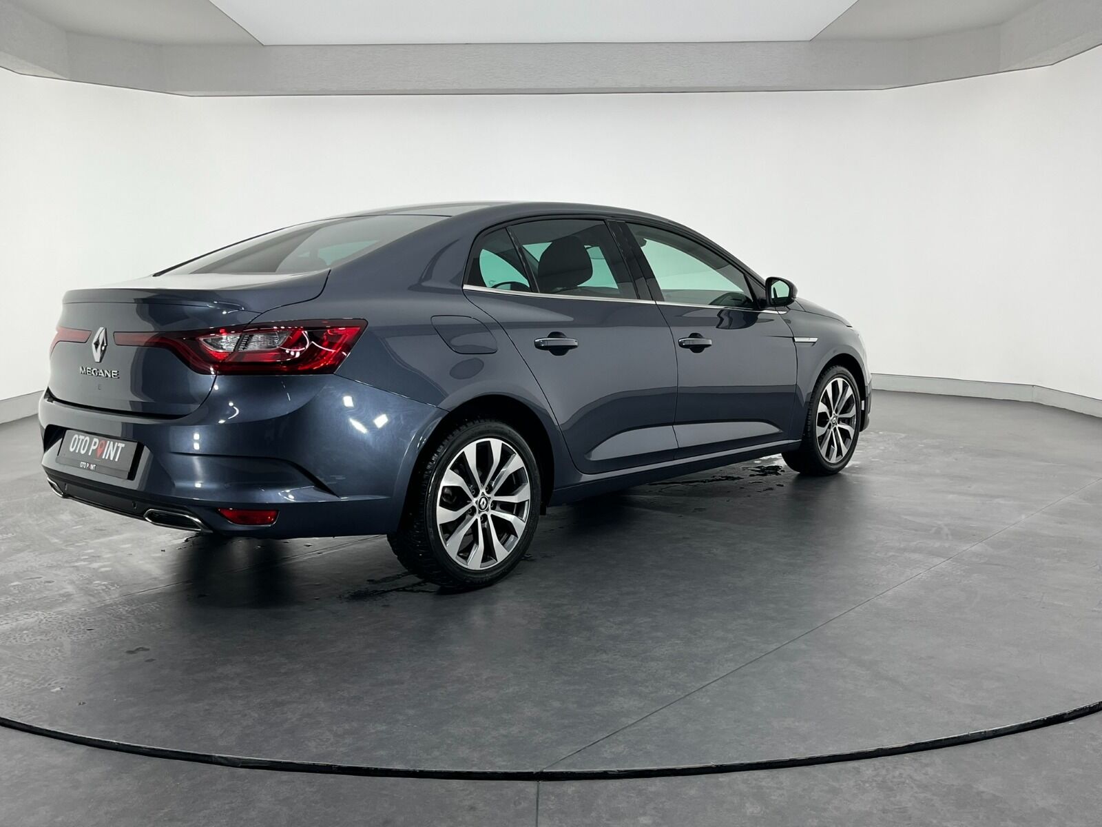 Renault Megane Sedan 1.5 Blue DCI Icon EDC - 2024 - Detay