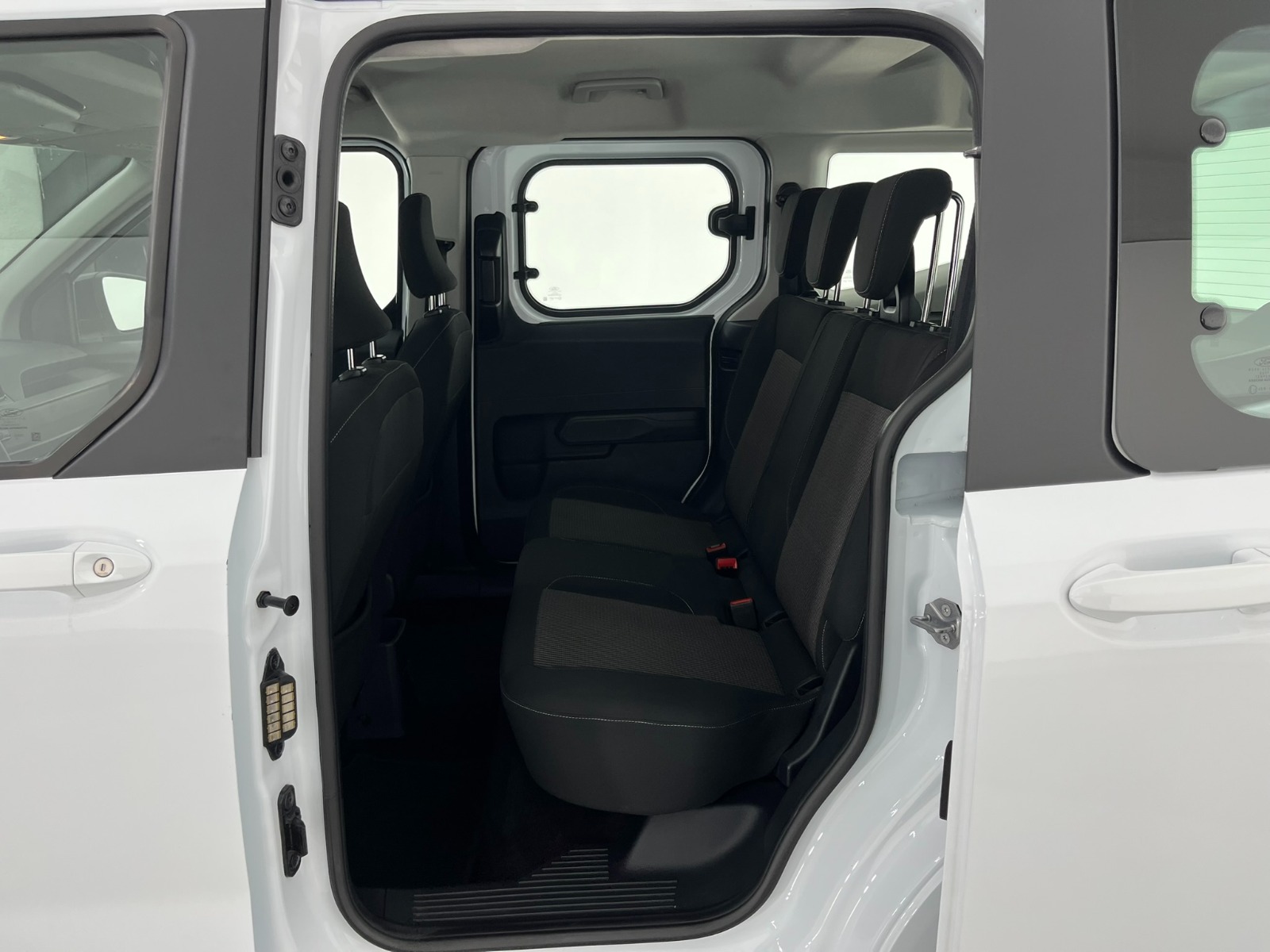 Ford Tourneo Courier Kombi 1.5 EcoBlue Deluxe - 2024 - Detay