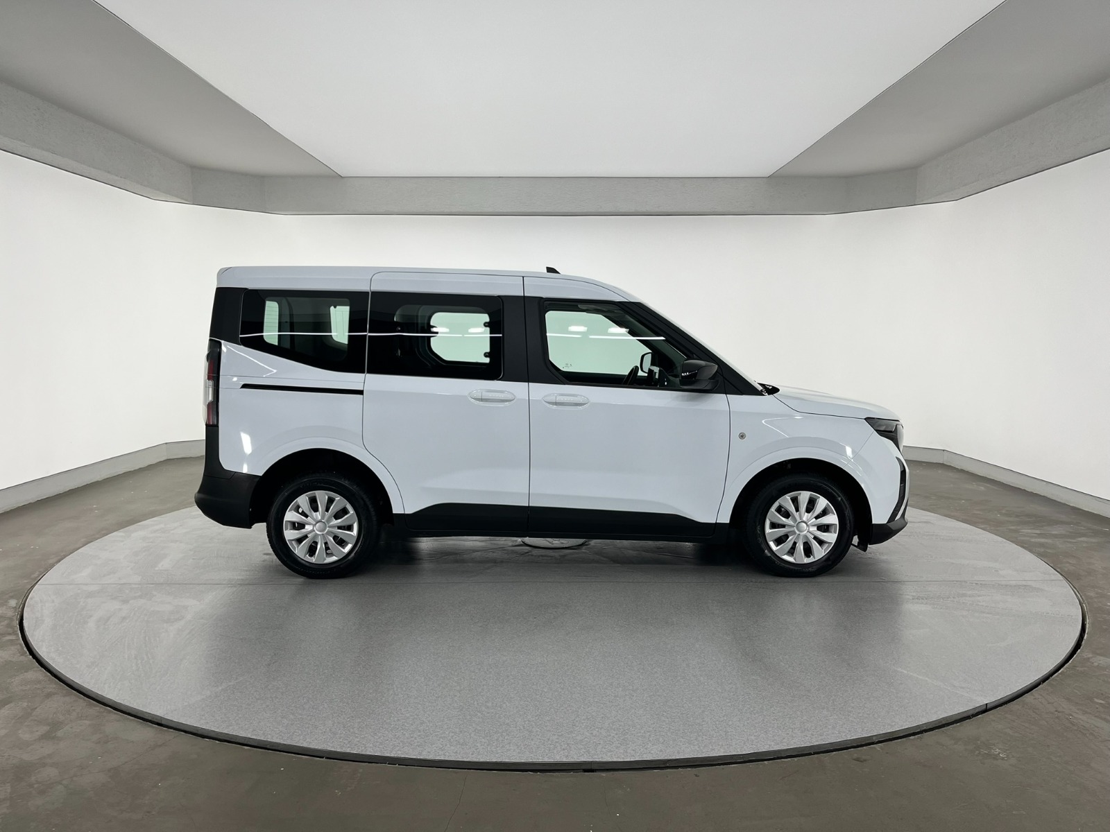 Ford Tourneo Courier Kombi 1.5 EcoBlue Deluxe - 2024 - Detay