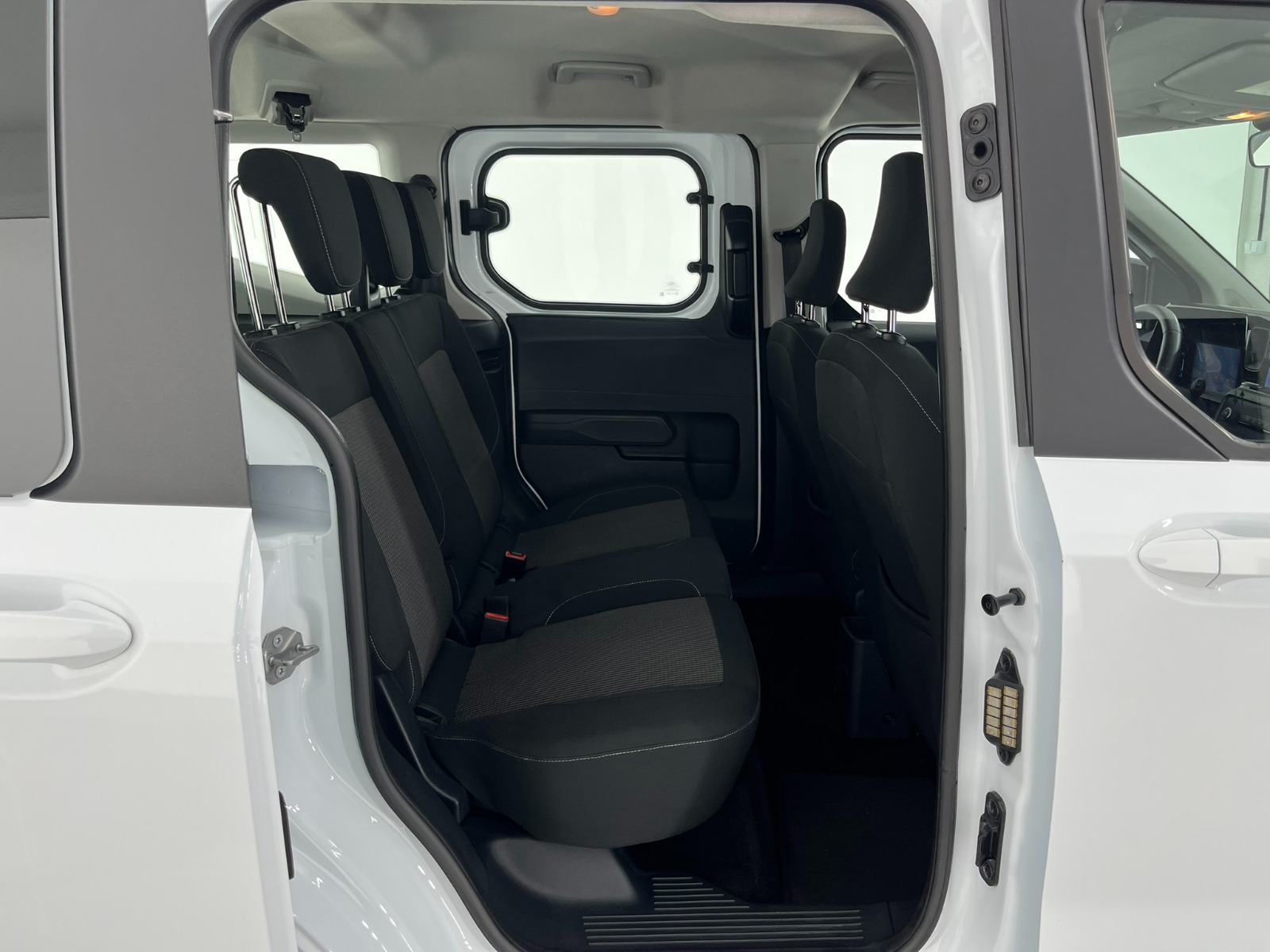 Ford Tourneo Courier Kombi 1.5 EcoBlue Deluxe - 2024 - Detay