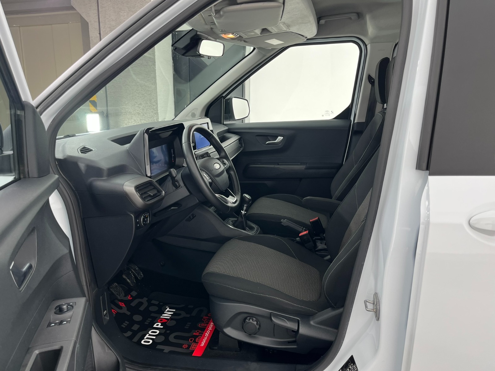 Ford Tourneo Courier Kombi 1.5 EcoBlue Deluxe - 2024 - Detay