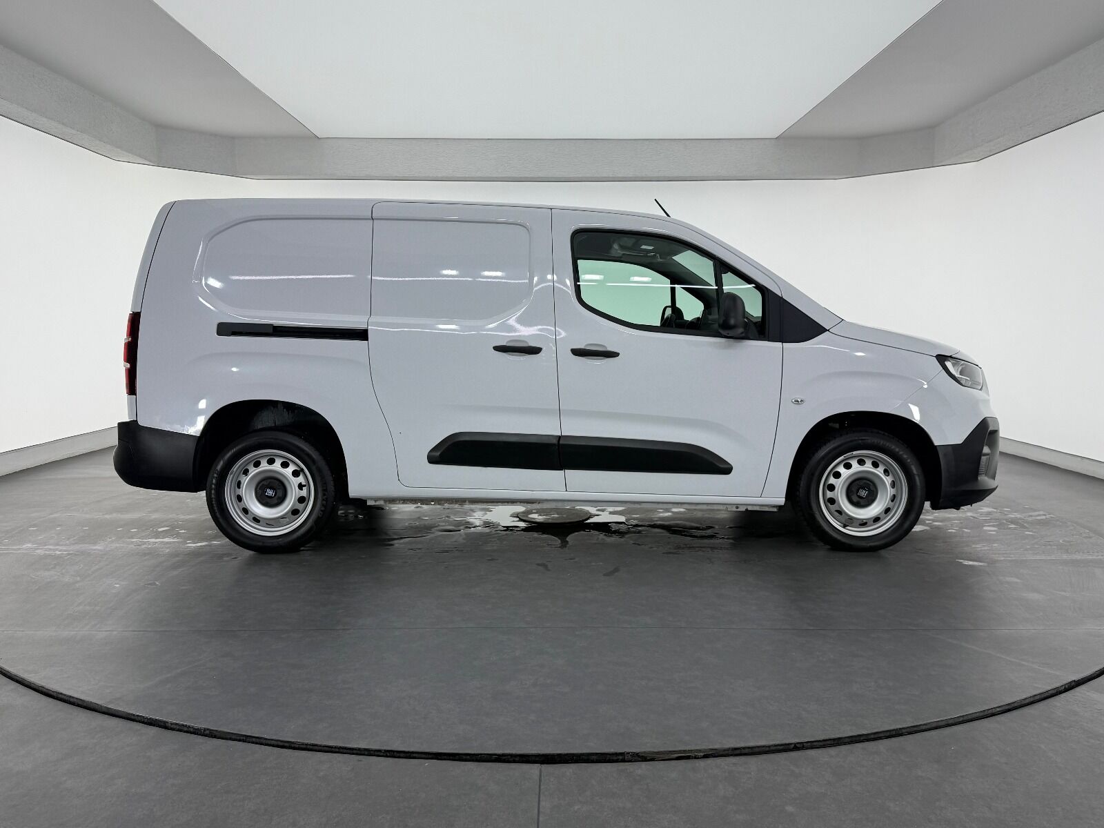 Fiat Doblo Cargo 1.5 BlueHDİ Maxi - 2025 - Detay
