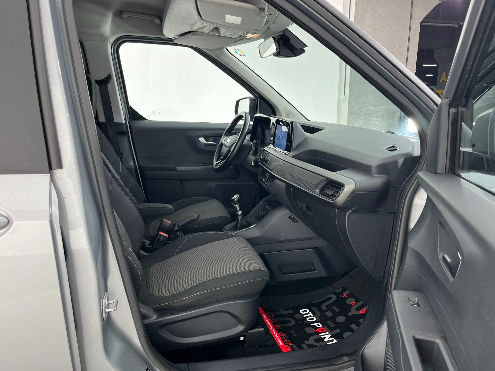 Ford Tourneo Courier Kombi 1.5 EcoBlue Deluxe - 2024 - Detay