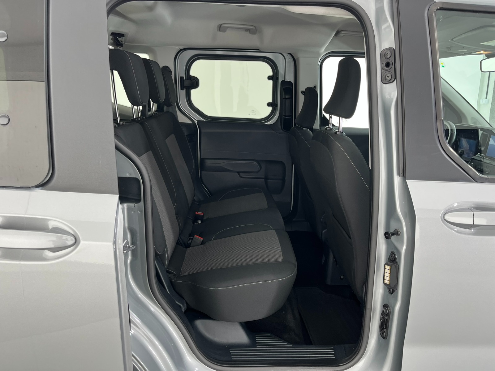 Ford Tourneo Courier Kombi 1.5 EcoBlue Deluxe - 2024 - Detay