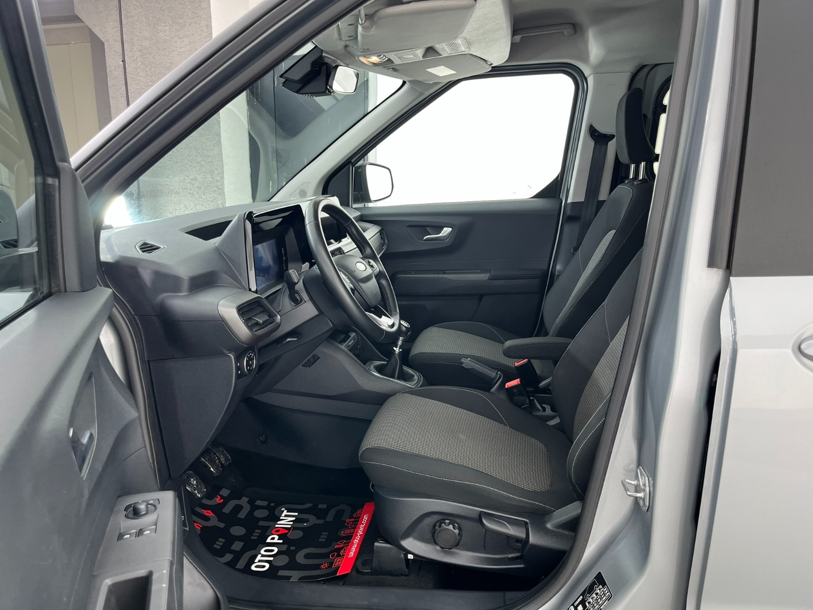 Ford Tourneo Courier Kombi 1.5 EcoBlue Deluxe - 2024 - Detay