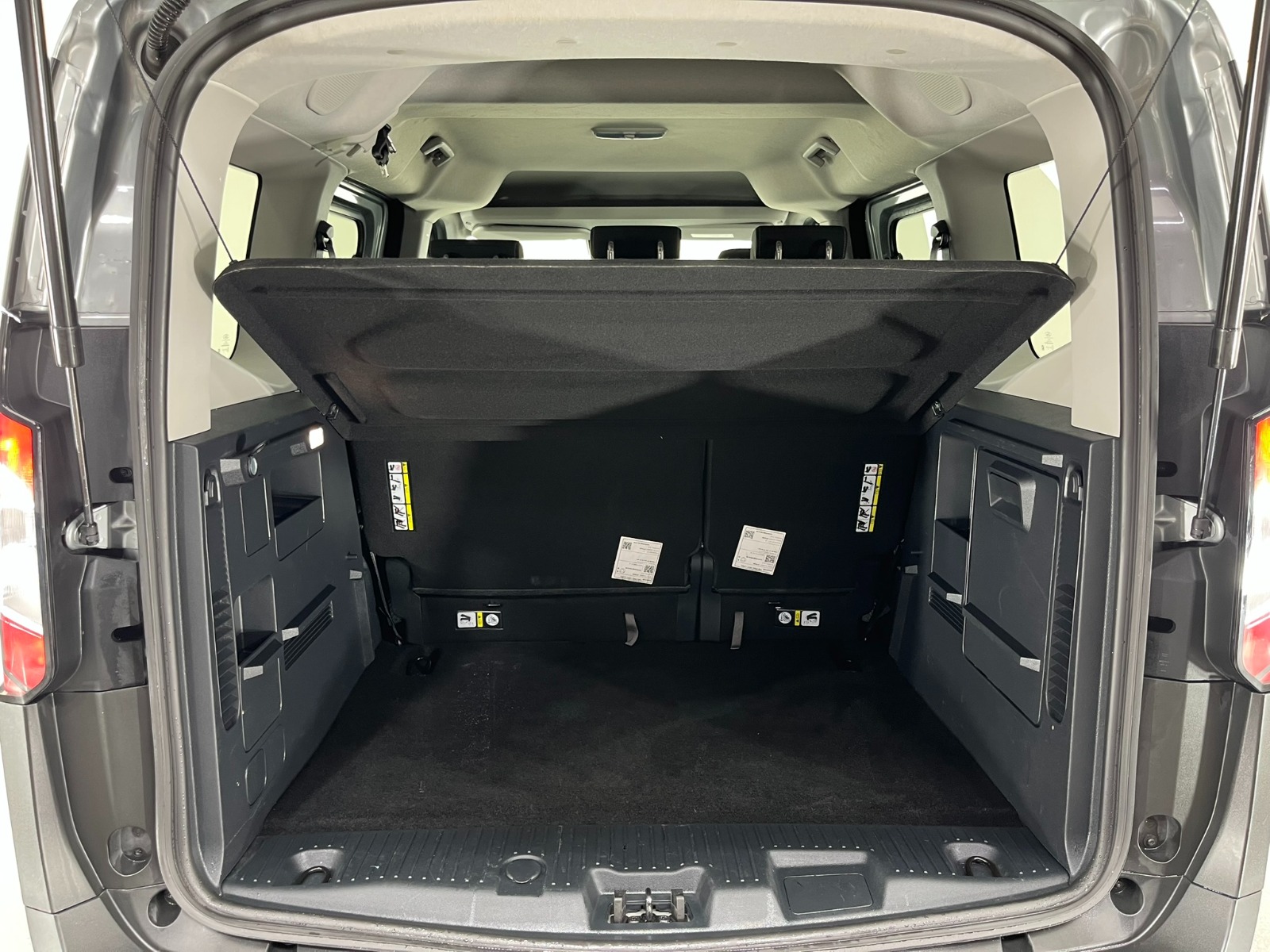 Ford Tourneo Courier Kombi 1.5 EcoBlue Deluxe - 2024 - Detay