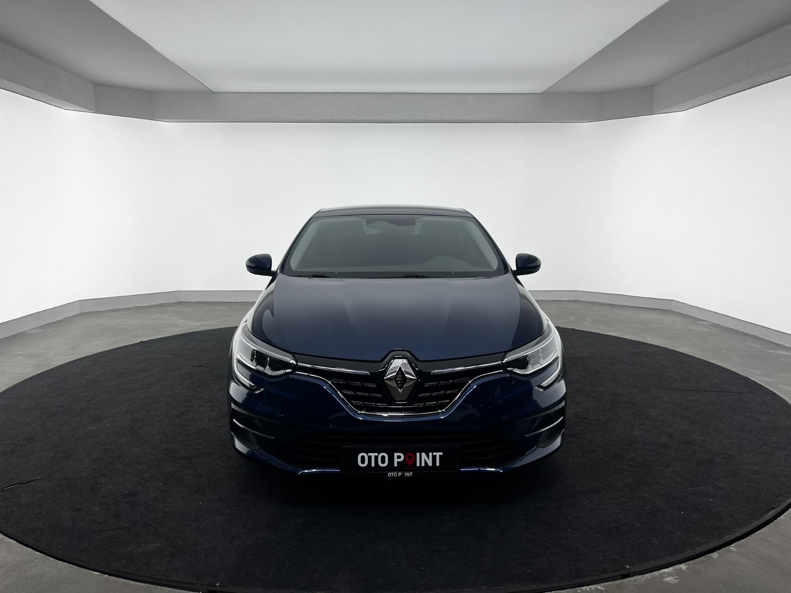 Renault Megane Sedan 1.3 TCe Icon EDC - 2024