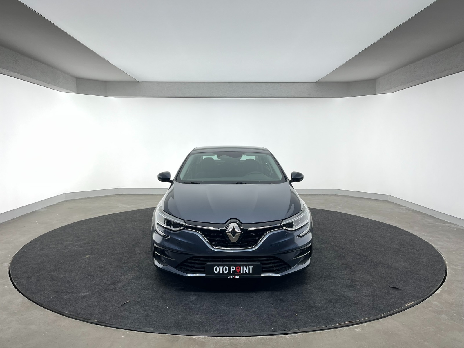 Renault Megane Sedan 1.3 TCe Touch EDC - 2024