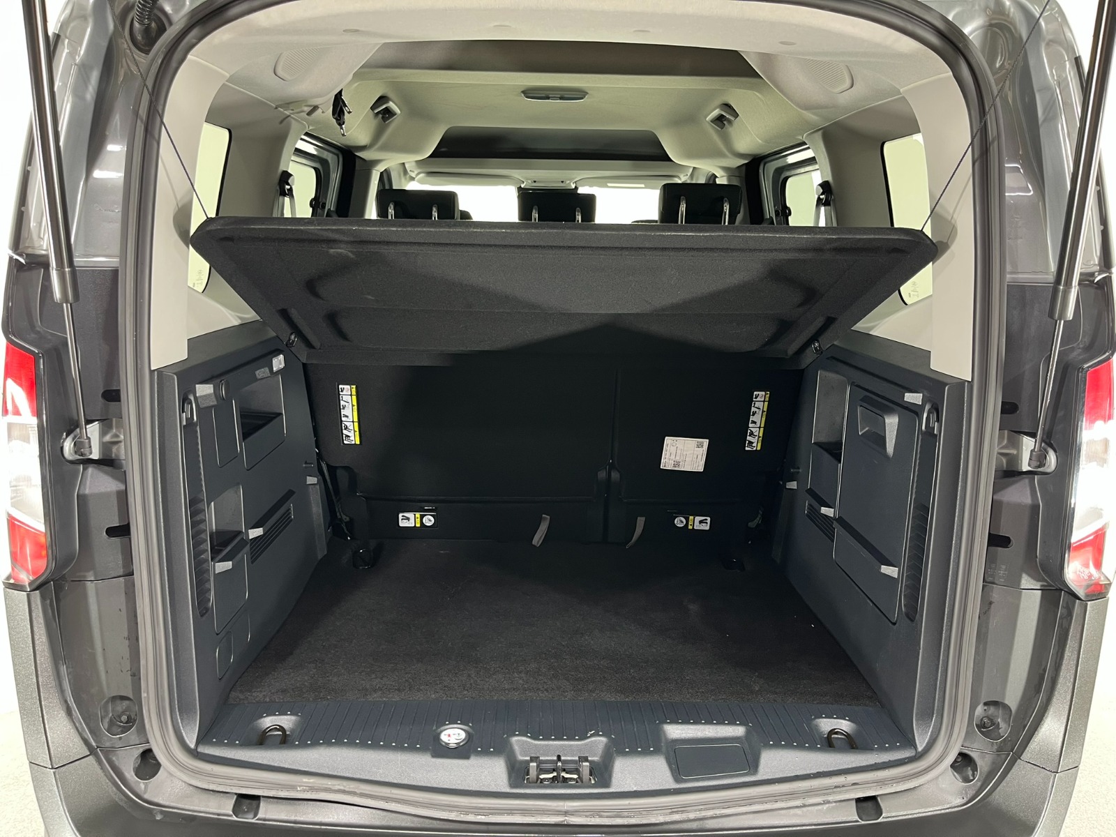 Ford Tourneo Courier Kombi 1.5 EcoBlue Deluxe - 2025 - Detay