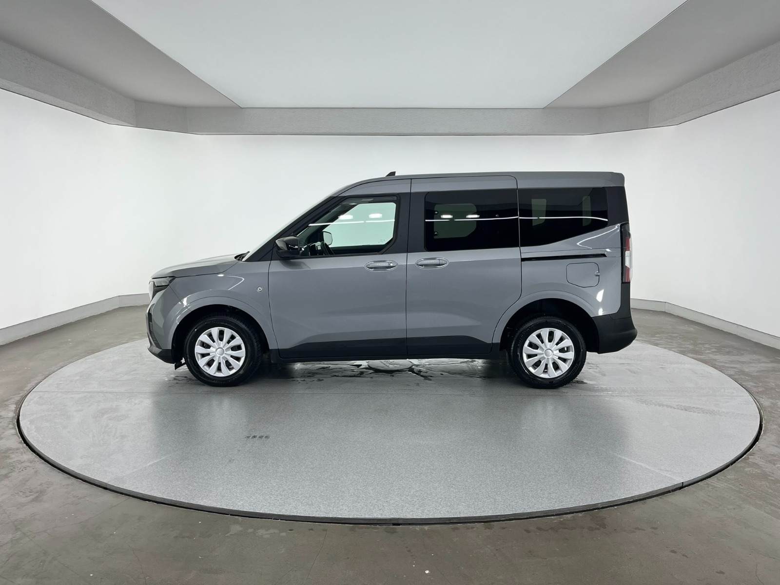 Ford Tourneo Courier Kombi 1.5 EcoBlue Deluxe - 2025 - Detay