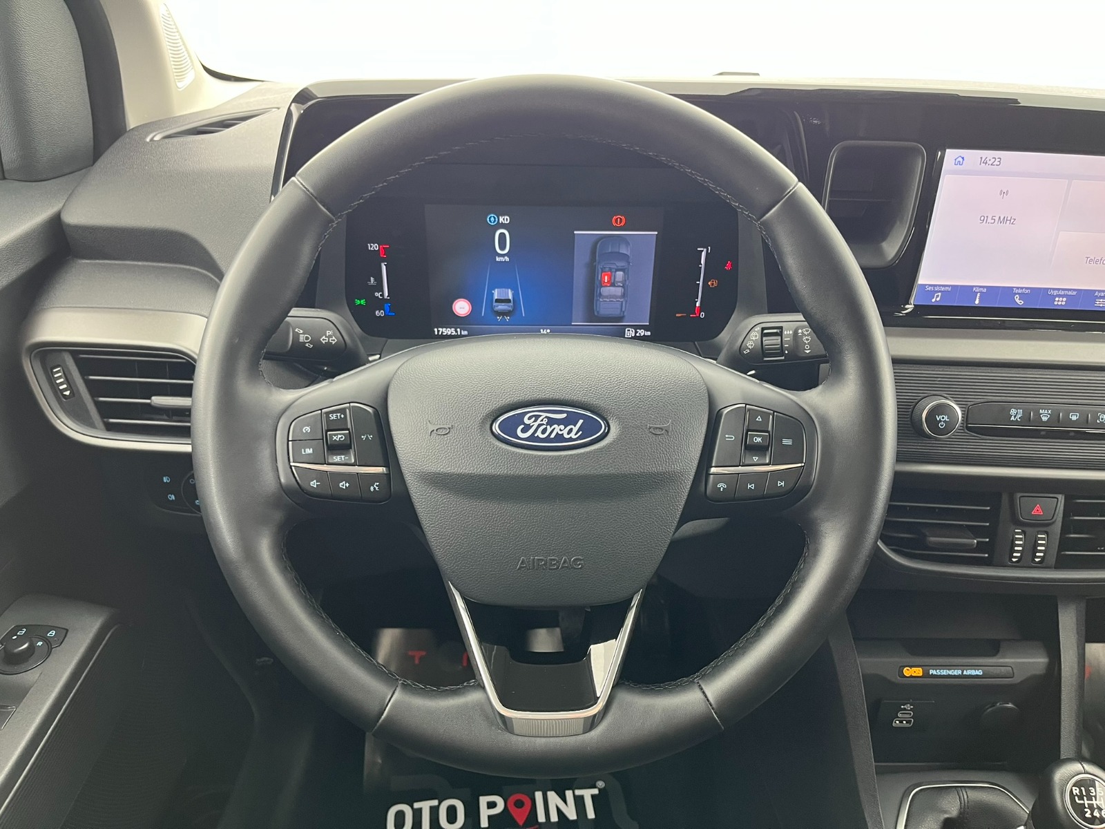 Ford Tourneo Courier Kombi 1.5 EcoBlue Deluxe - 2025 - Detay