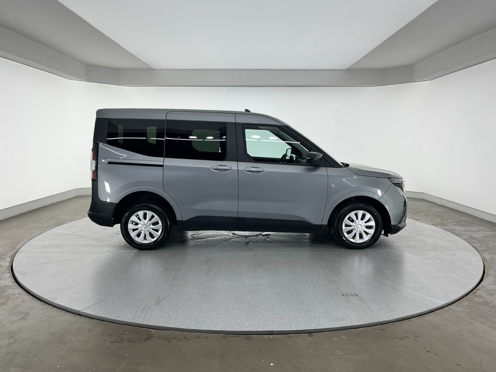 Ford Tourneo Courier Kombi 1.5 EcoBlue Deluxe - 2025 - Detay