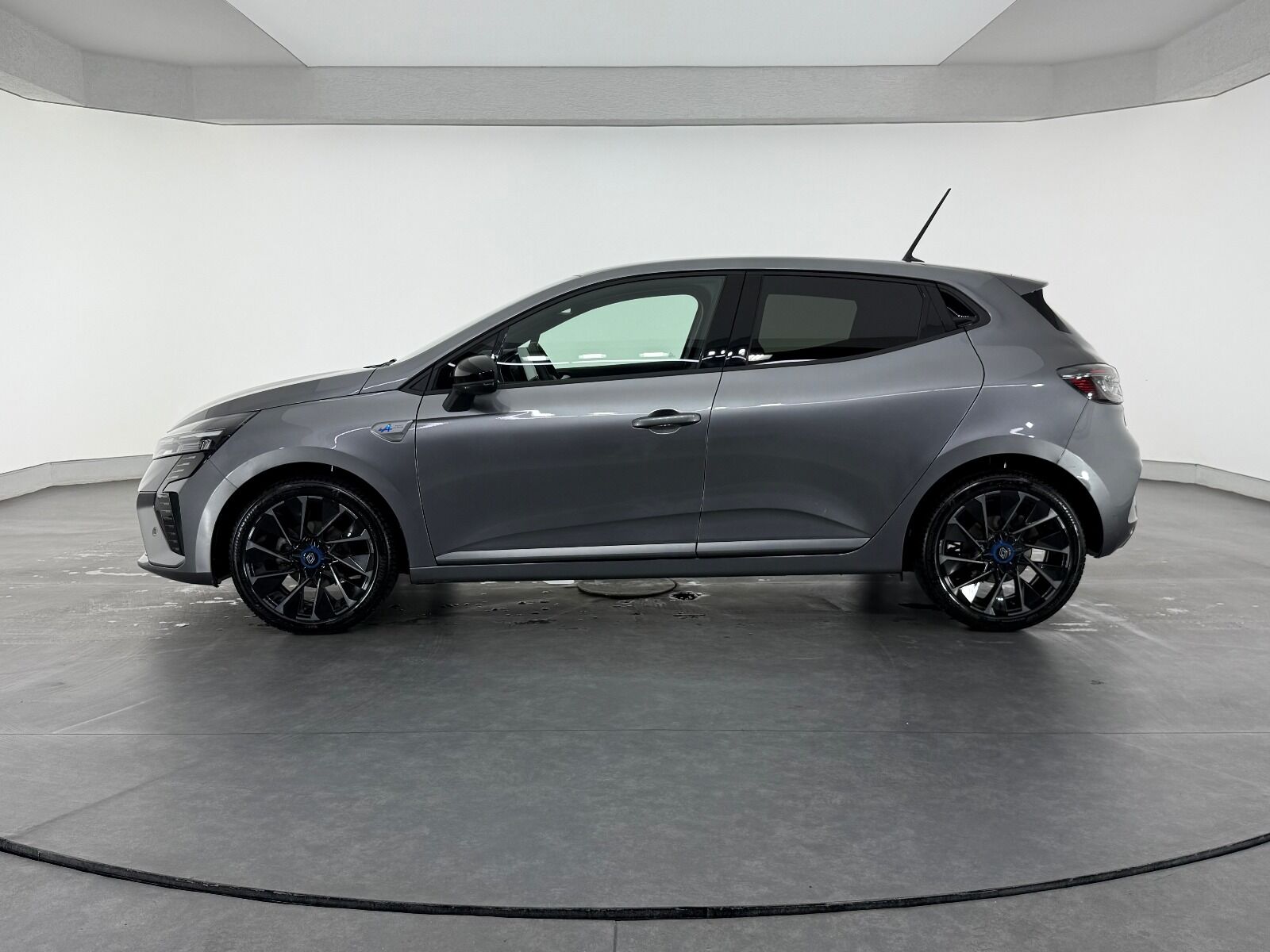 Renault Clio 1.0 TCE Techno Esprit Alpine X-Tronic - 2025 - Detay