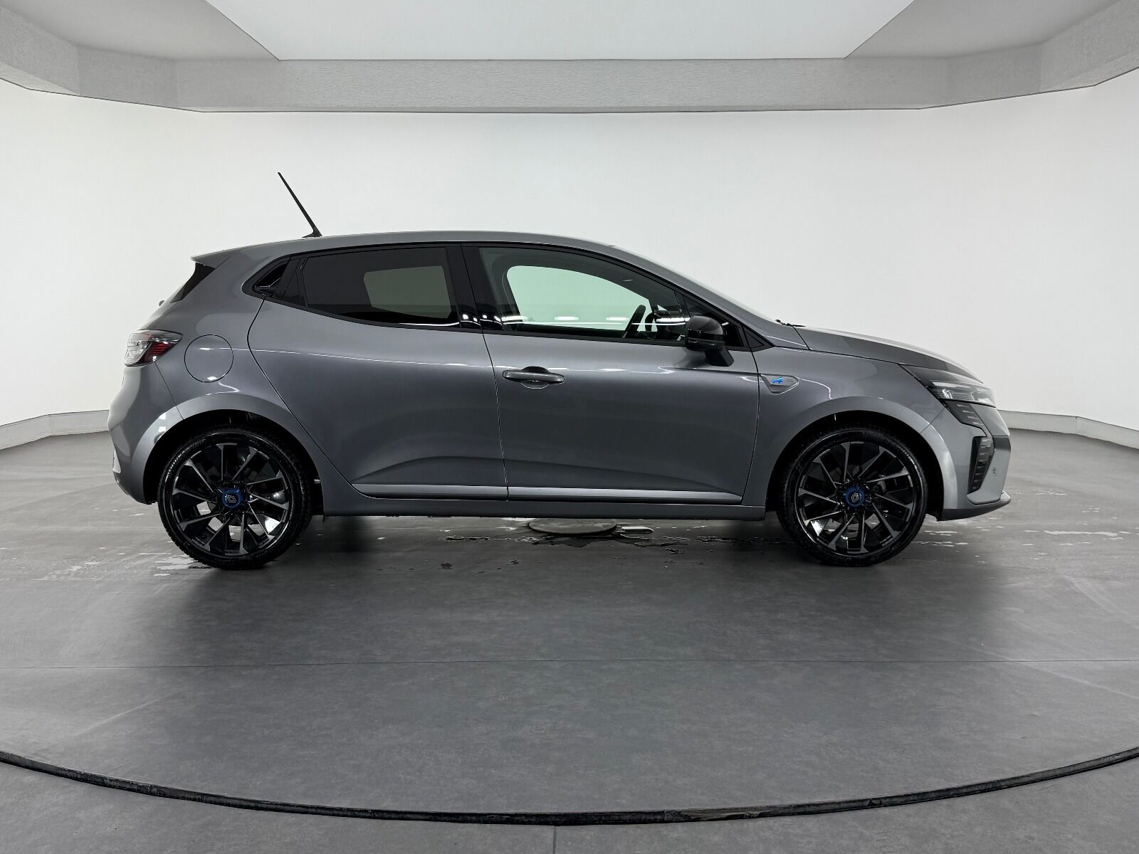 Renault Clio 1.0 TCE Techno Esprit Alpine X-Tronic - 2025 - Detay