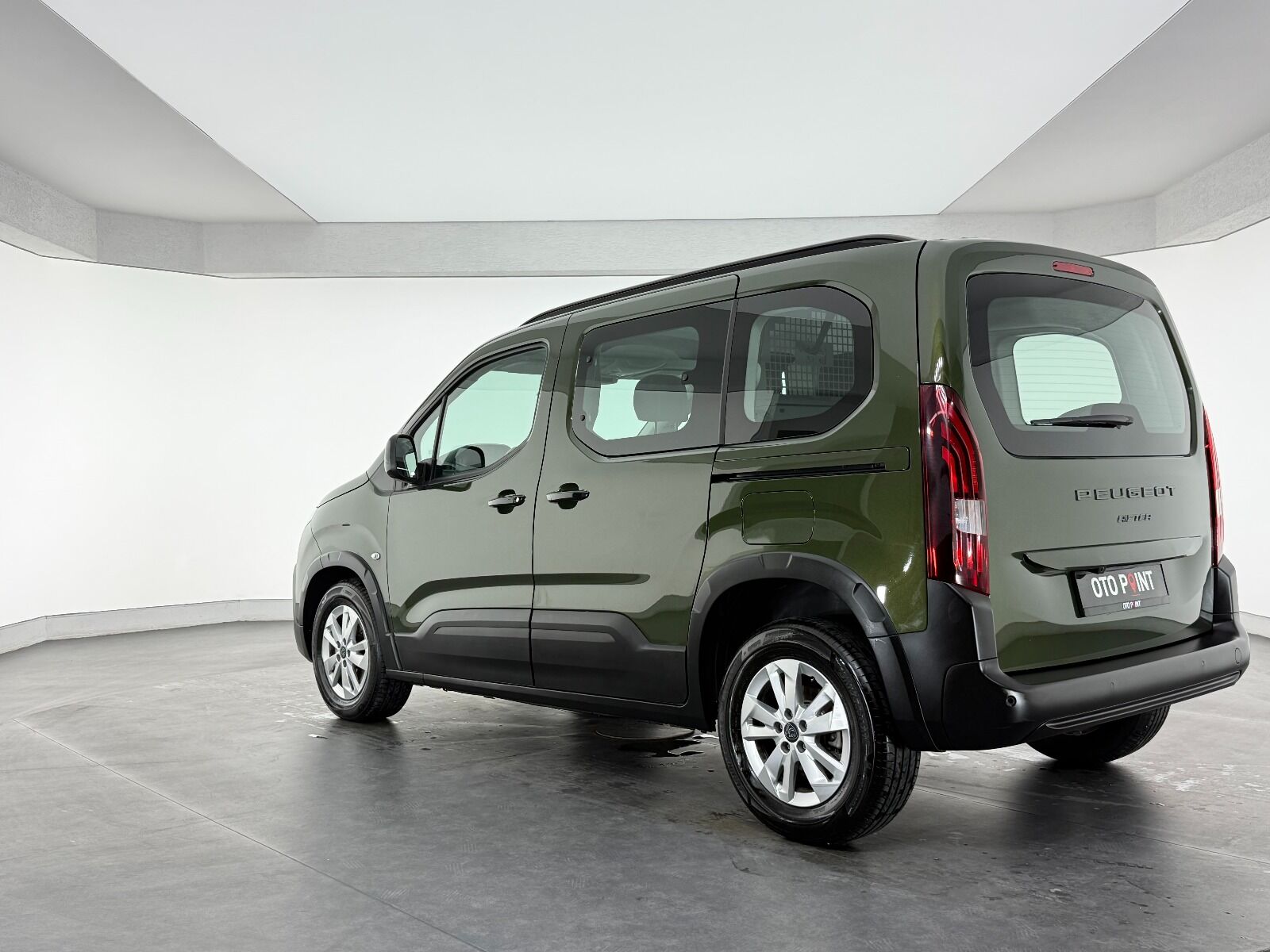 Peugeot Rifter 1.5 BlueHDI Allure EAT8 - 2025 - Detay