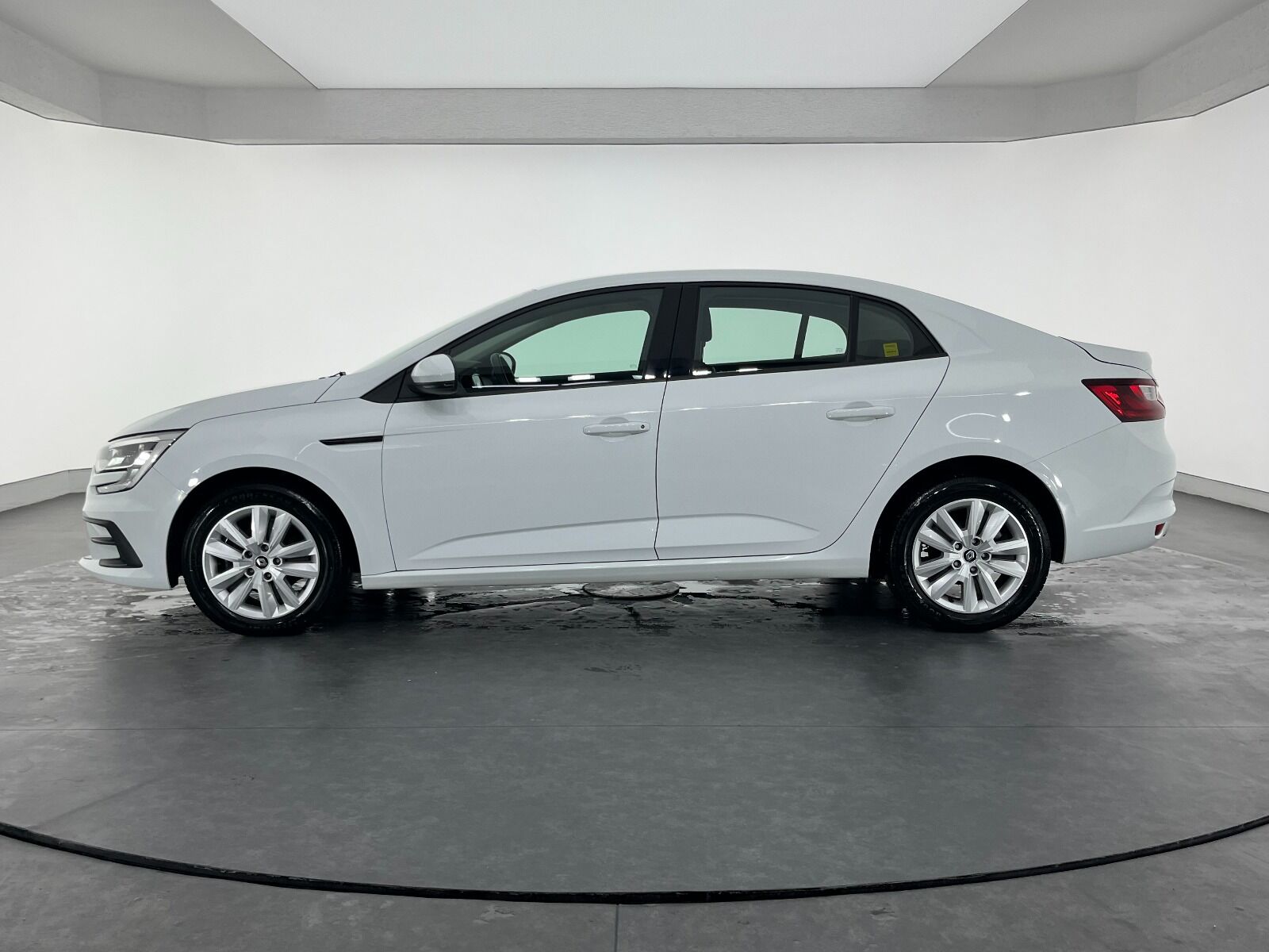 Renault Megane Sedan 1.3 TCe Joy EDC - 2022 - Detay