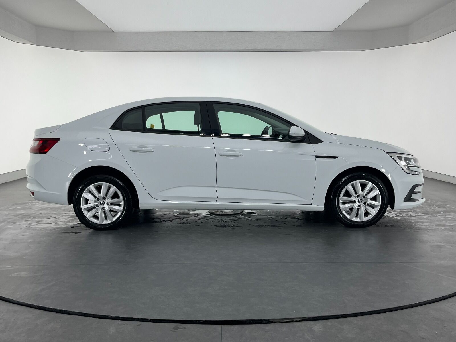 Renault Megane Sedan 1.3 TCe Joy EDC - 2022 - Detay