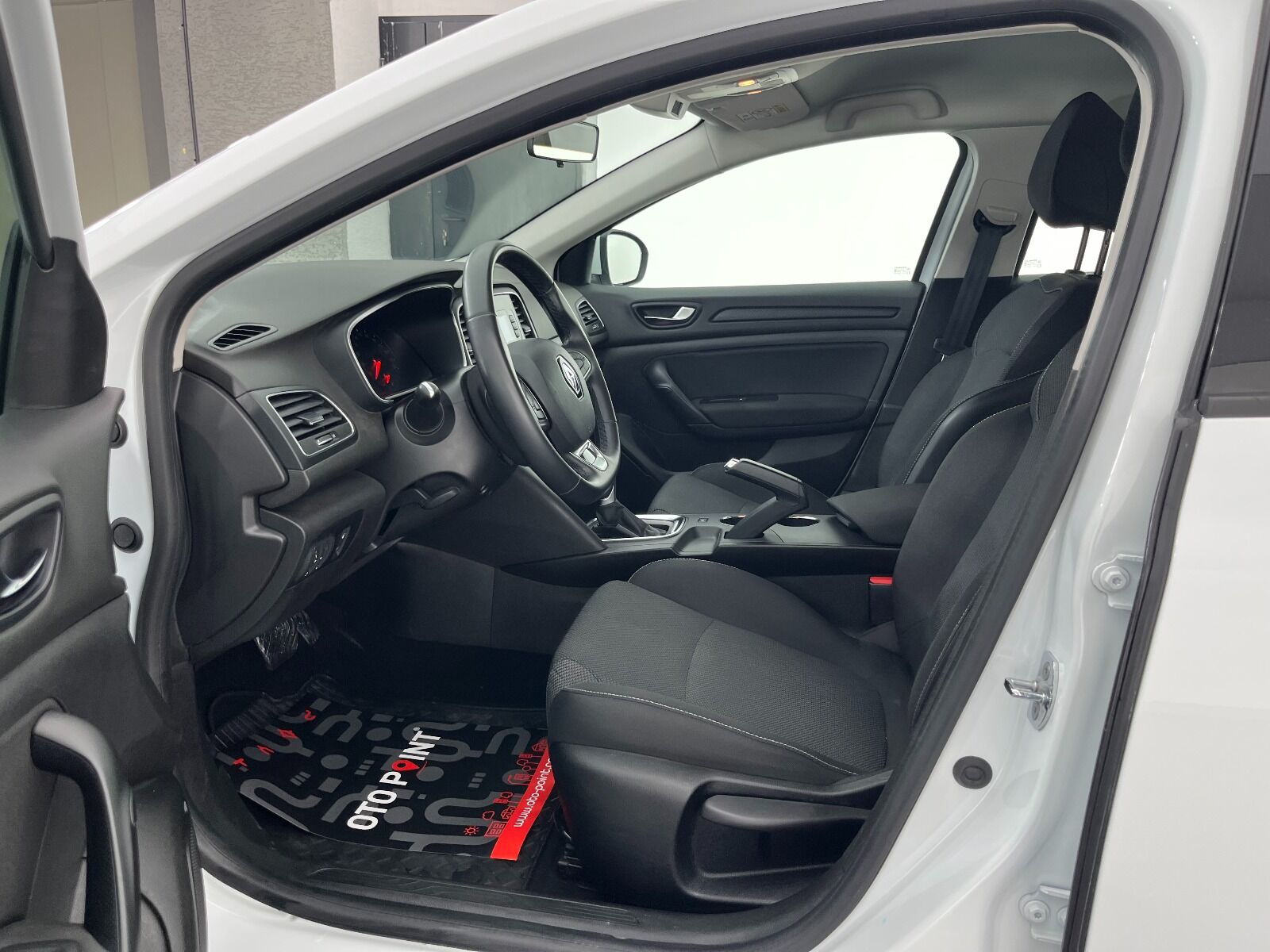 Renault Megane Sedan 1.3 TCe Joy EDC - 2022 - Detay